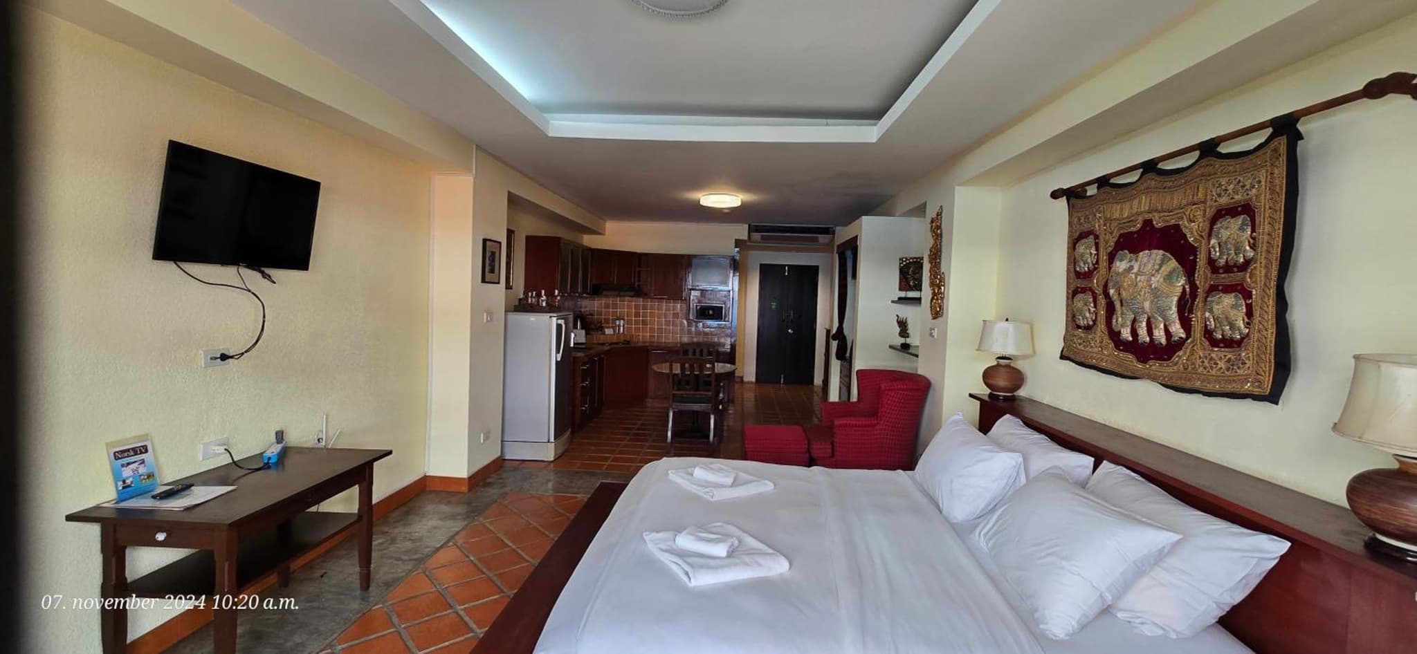 Nirvana Boutique Suites photo 2