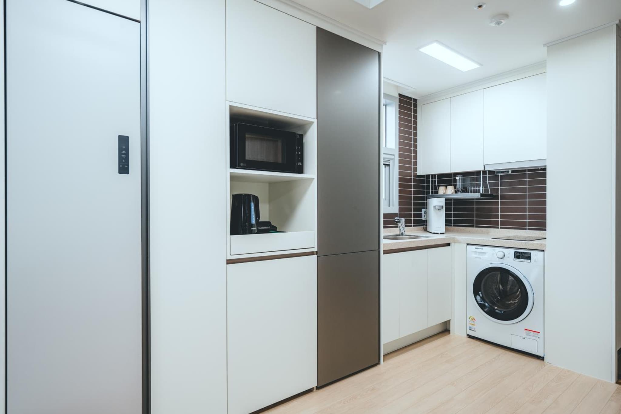 H Avenue Sasang Station Residence Hotel photo 7