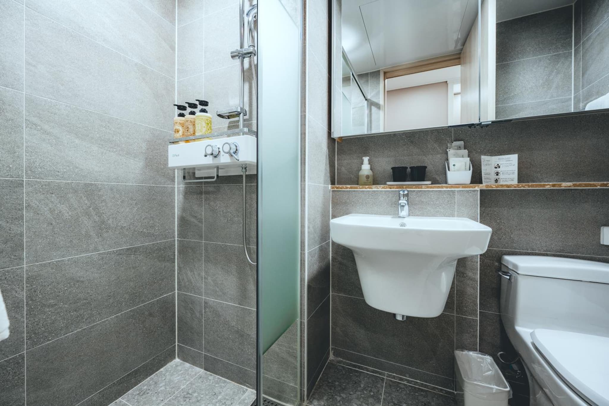 H Avenue Sasang Station Residence Hotel photo 4