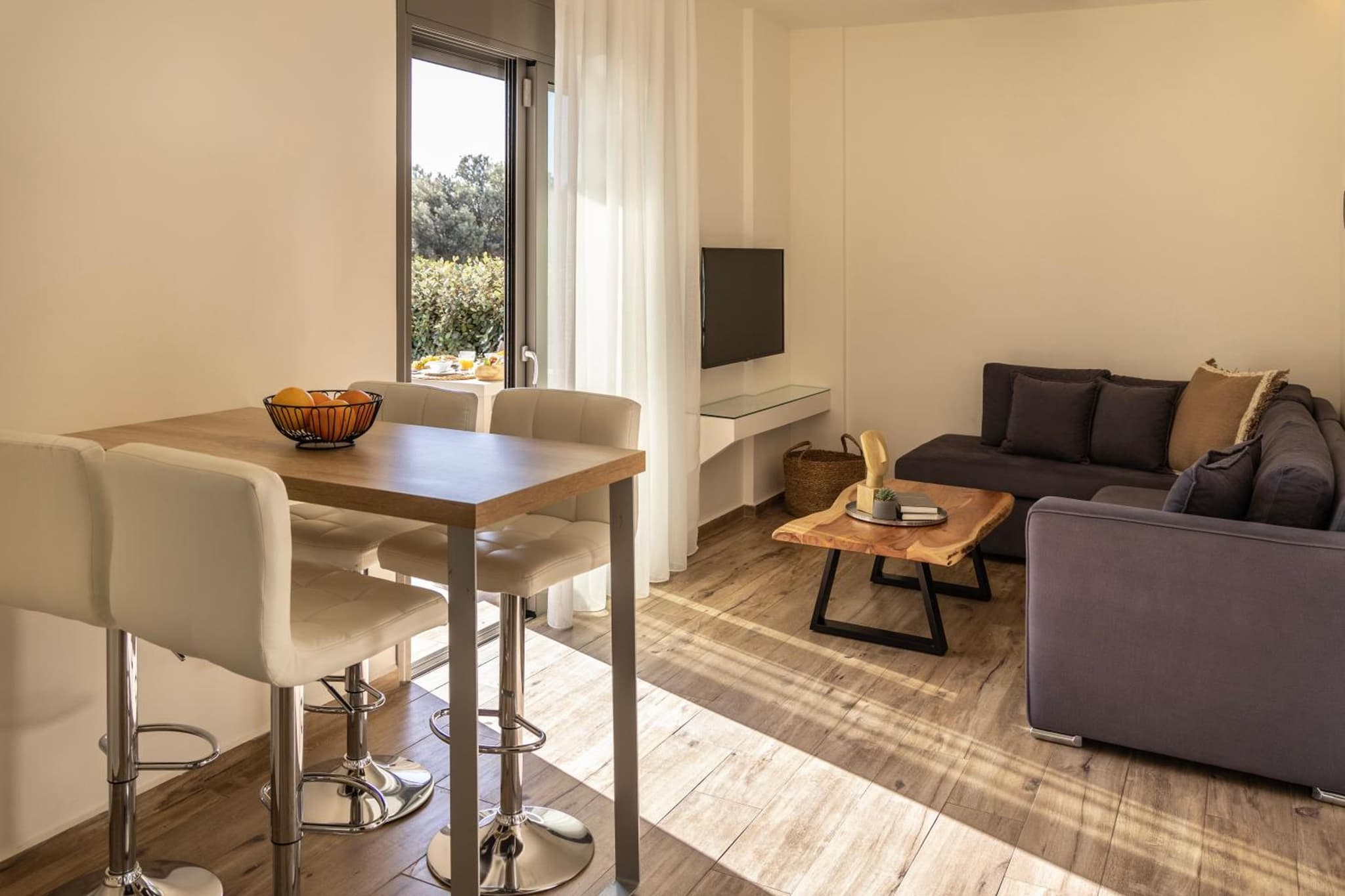 Sun City Luxury Apartments photo 6