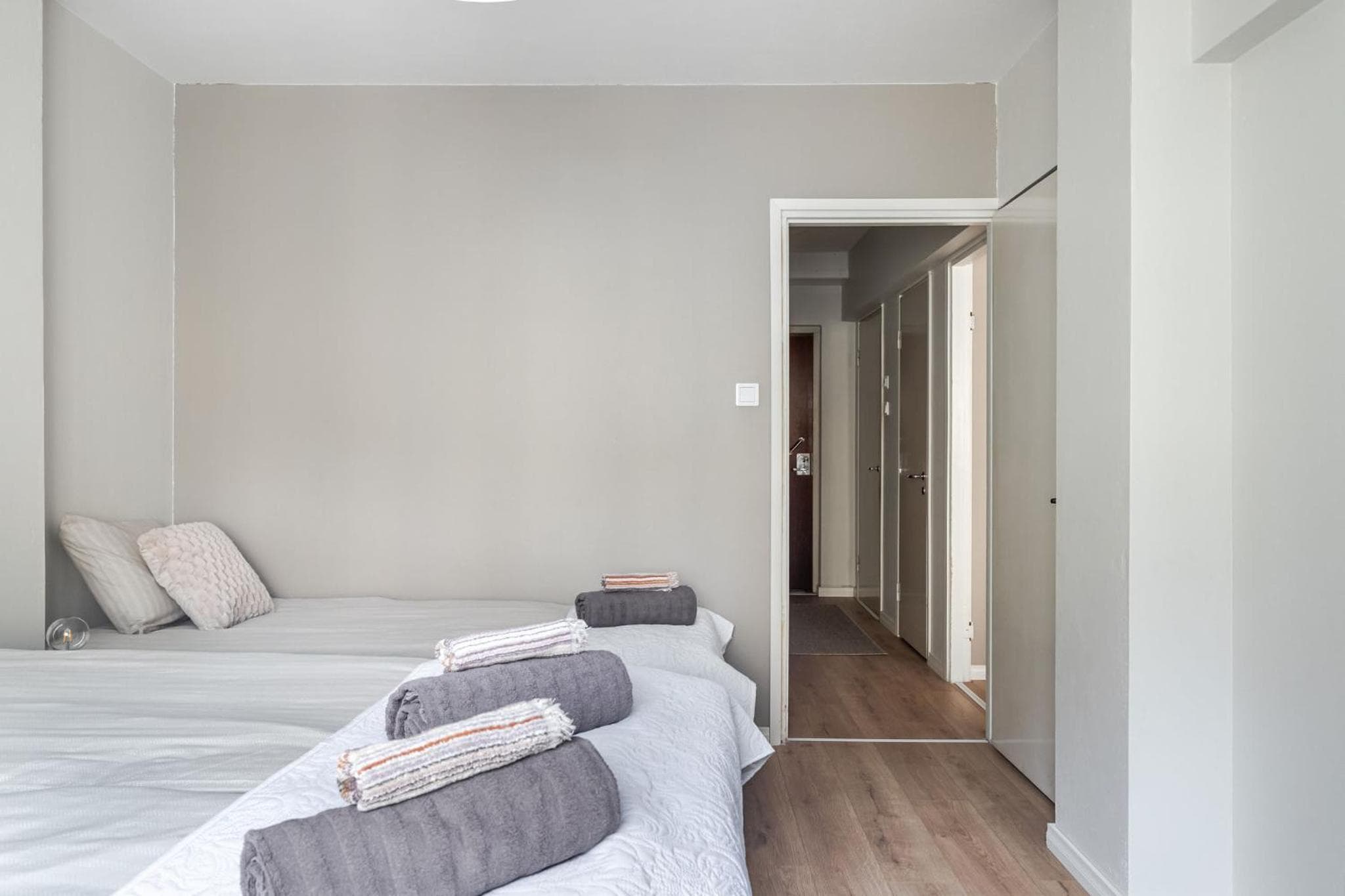 Charming 1BR City Apartment with Great Location photo 8