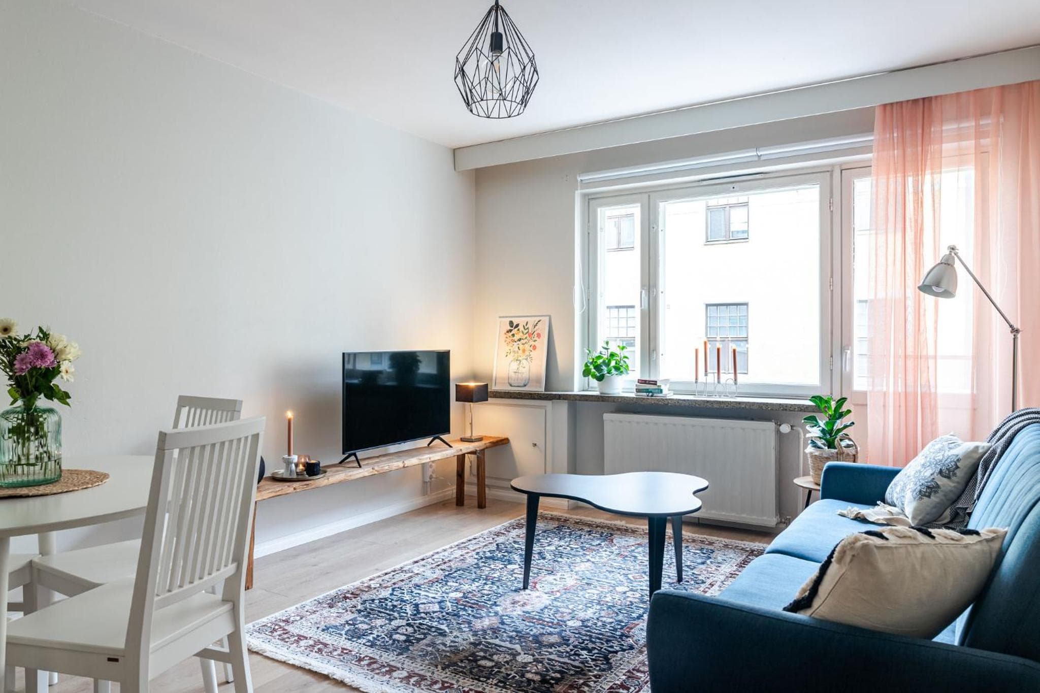 Charming 1BR City Apartment with Great Location photo 7