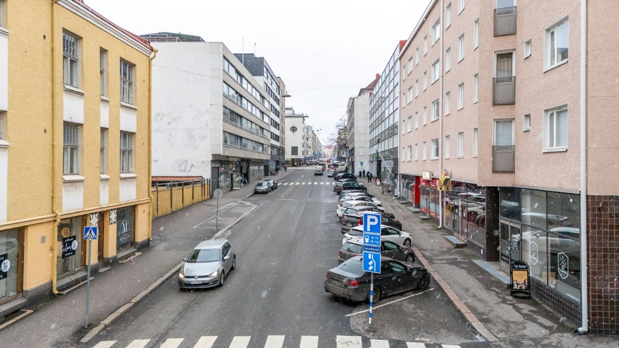 Charming 1BR City Apartment with Great Location photo 4