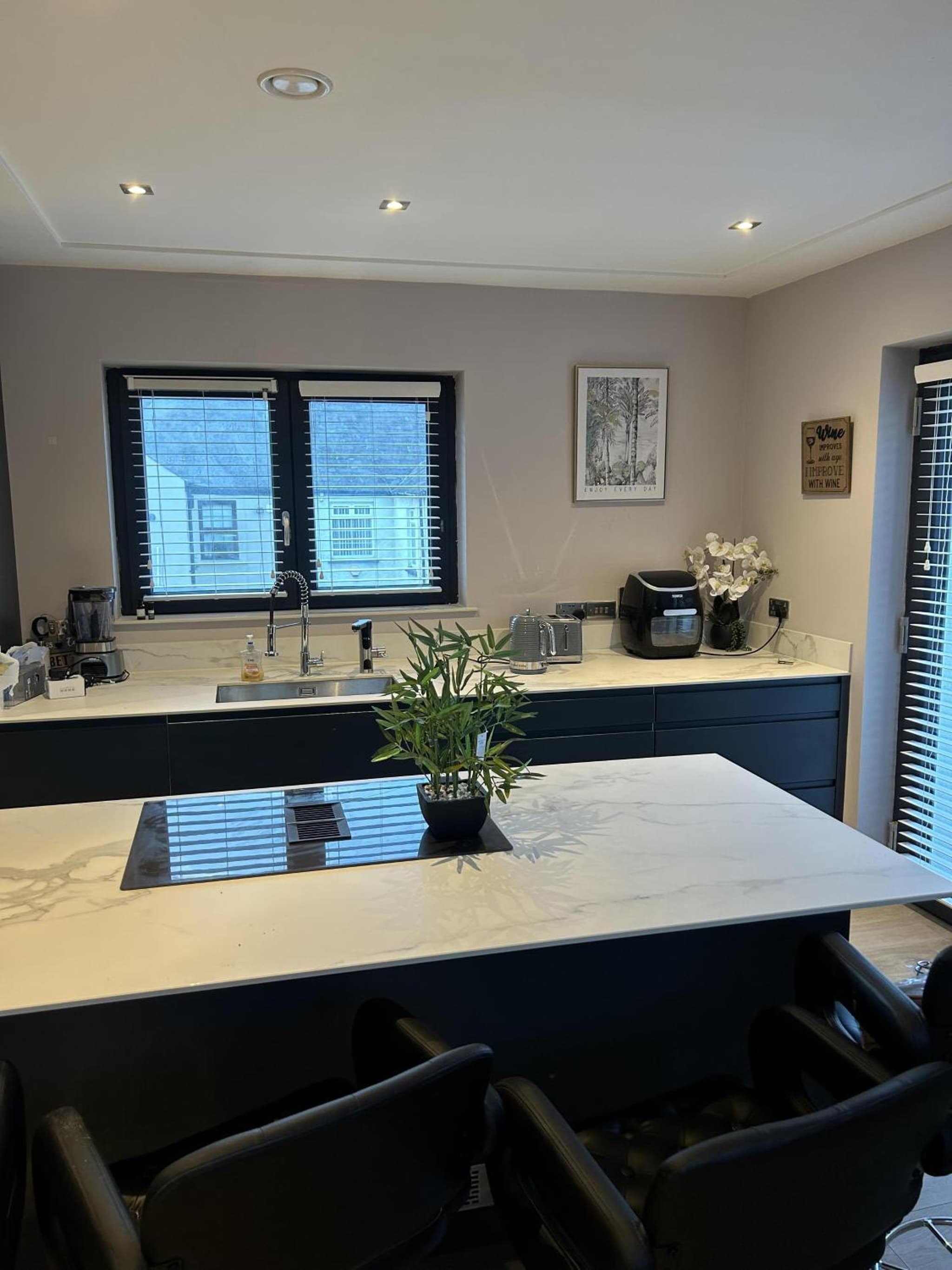Croke Park 3-Beds 1 pullout bed SLEEPS 8 photo 3