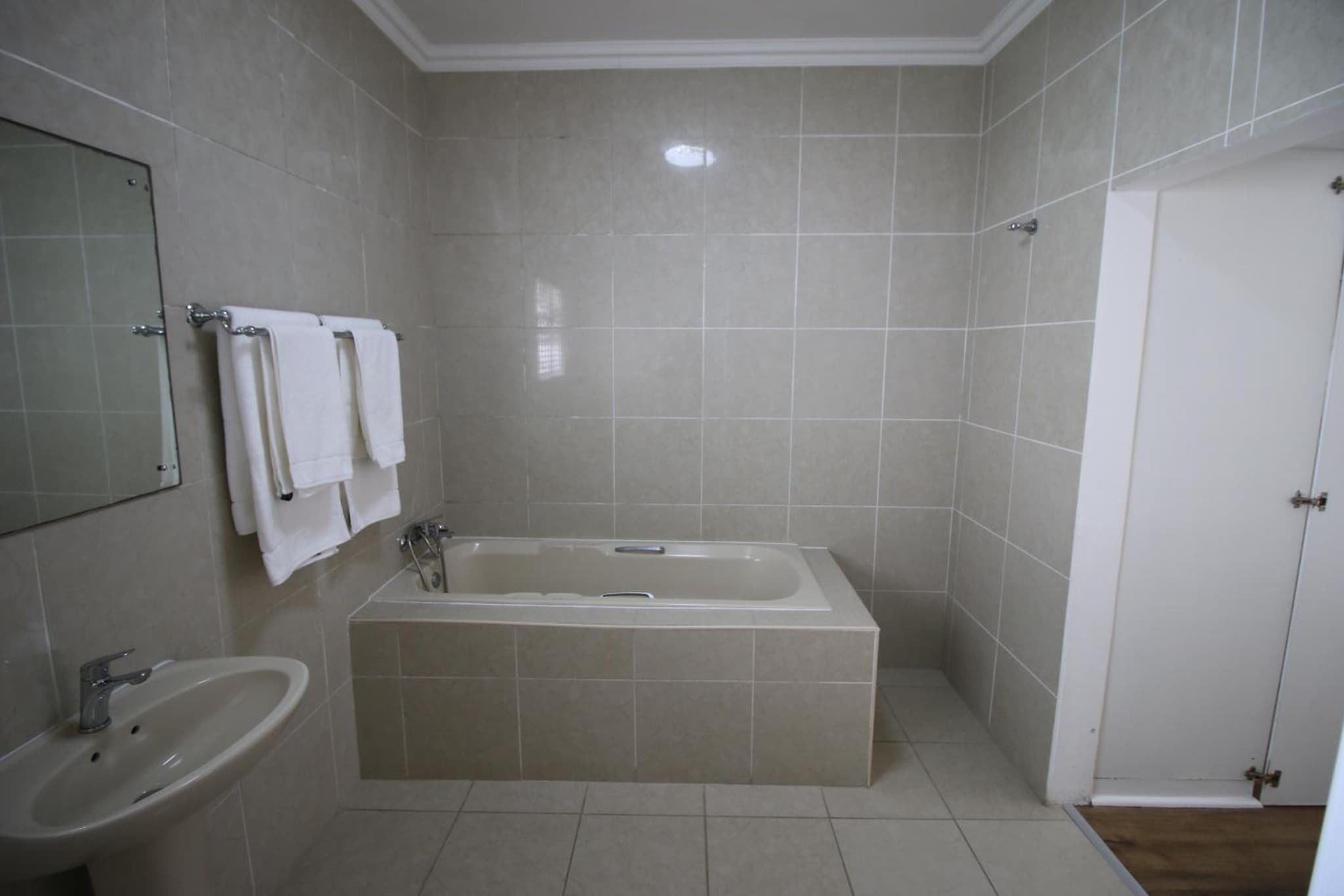 Martha's Guesthouse photo 3
