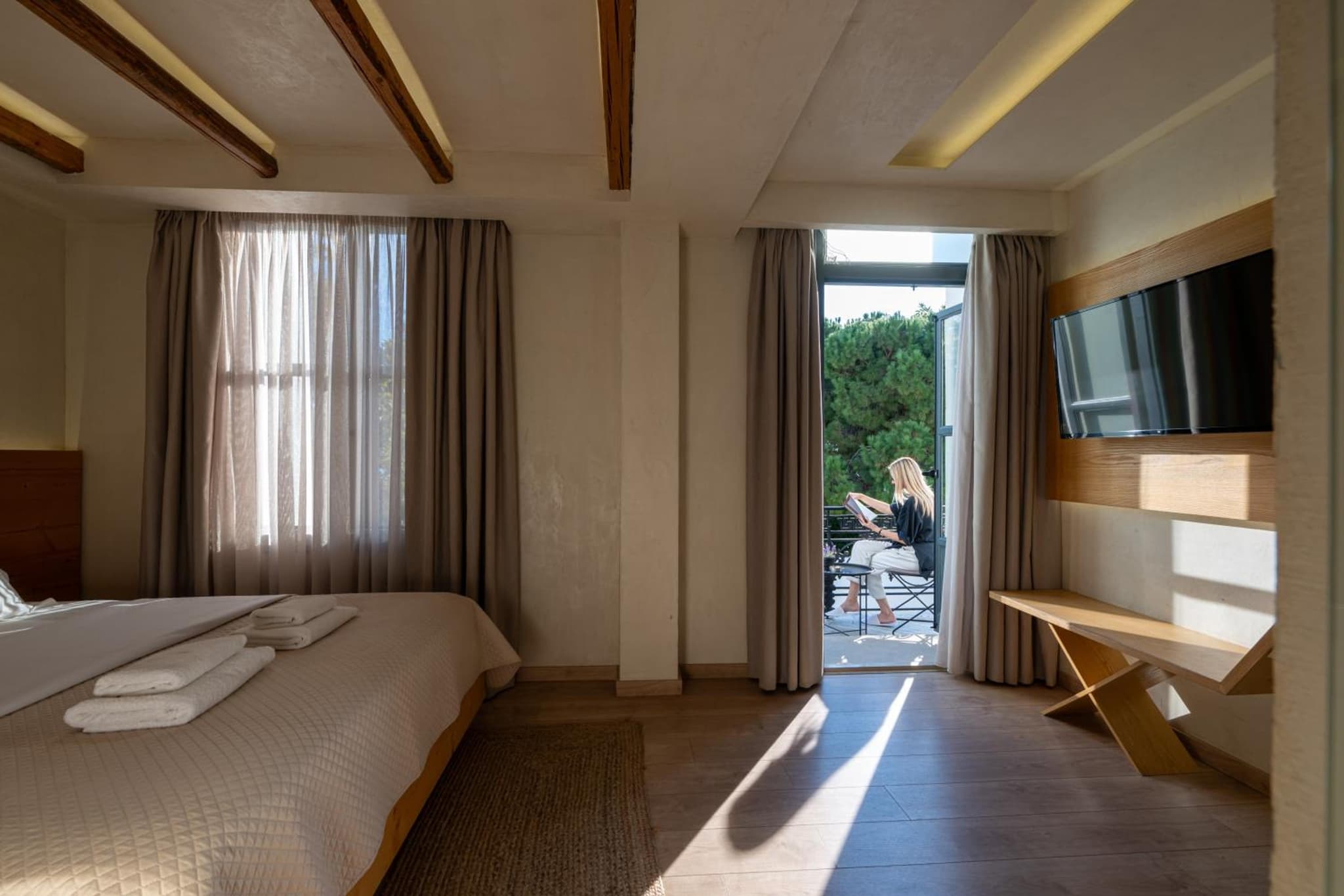Panellinion Luxury Rooms photo 4
