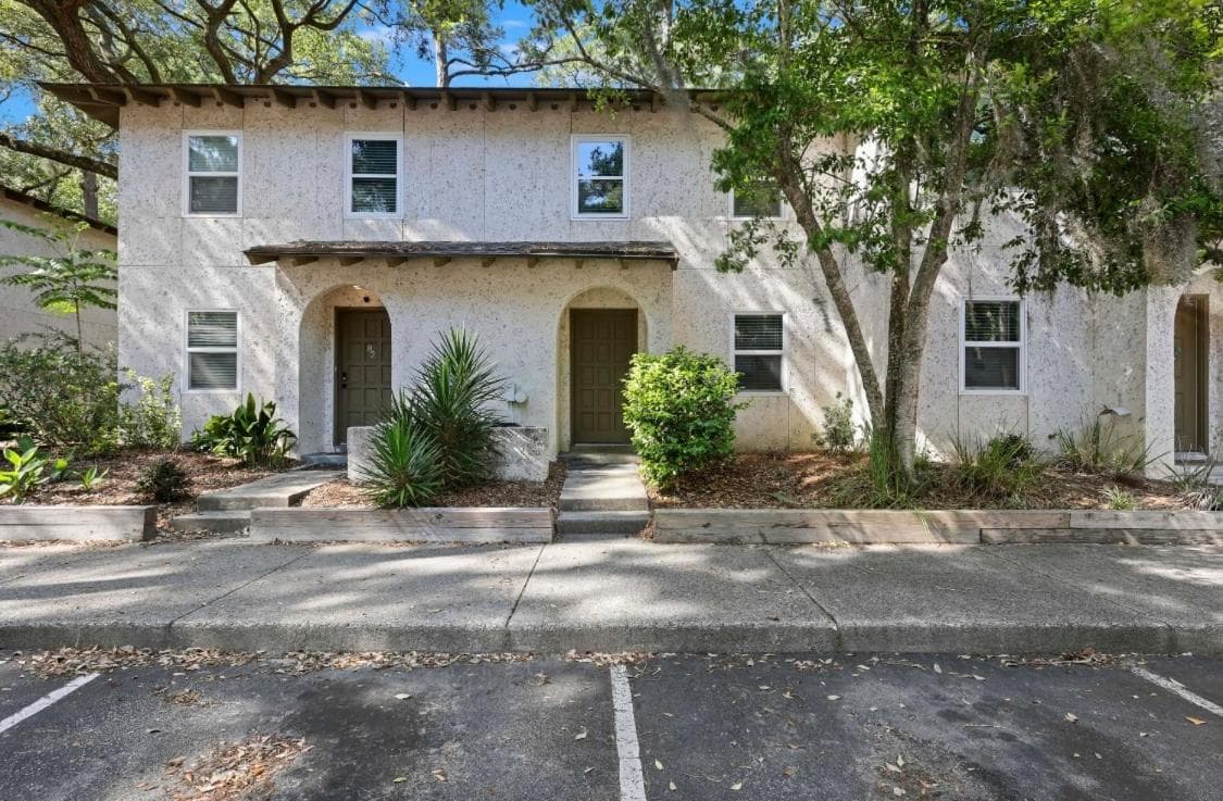 Private Balcony, Patio, Pool, Pets OK, Parking photo 3