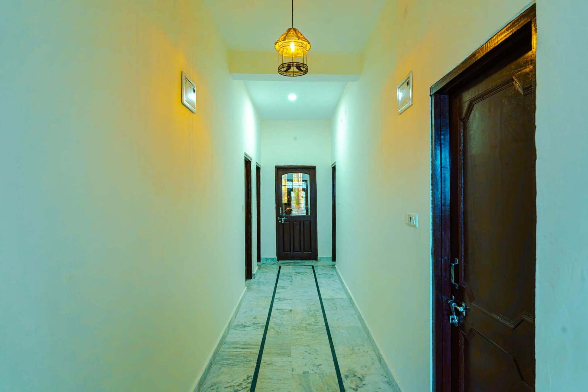 FreeStays TownHouse - 11 BHK, Suja Bir Himachal photo 7