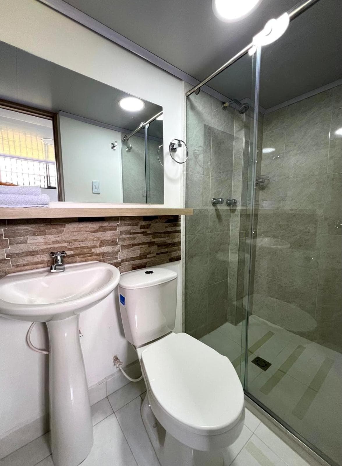 Hotel Adel photo 2