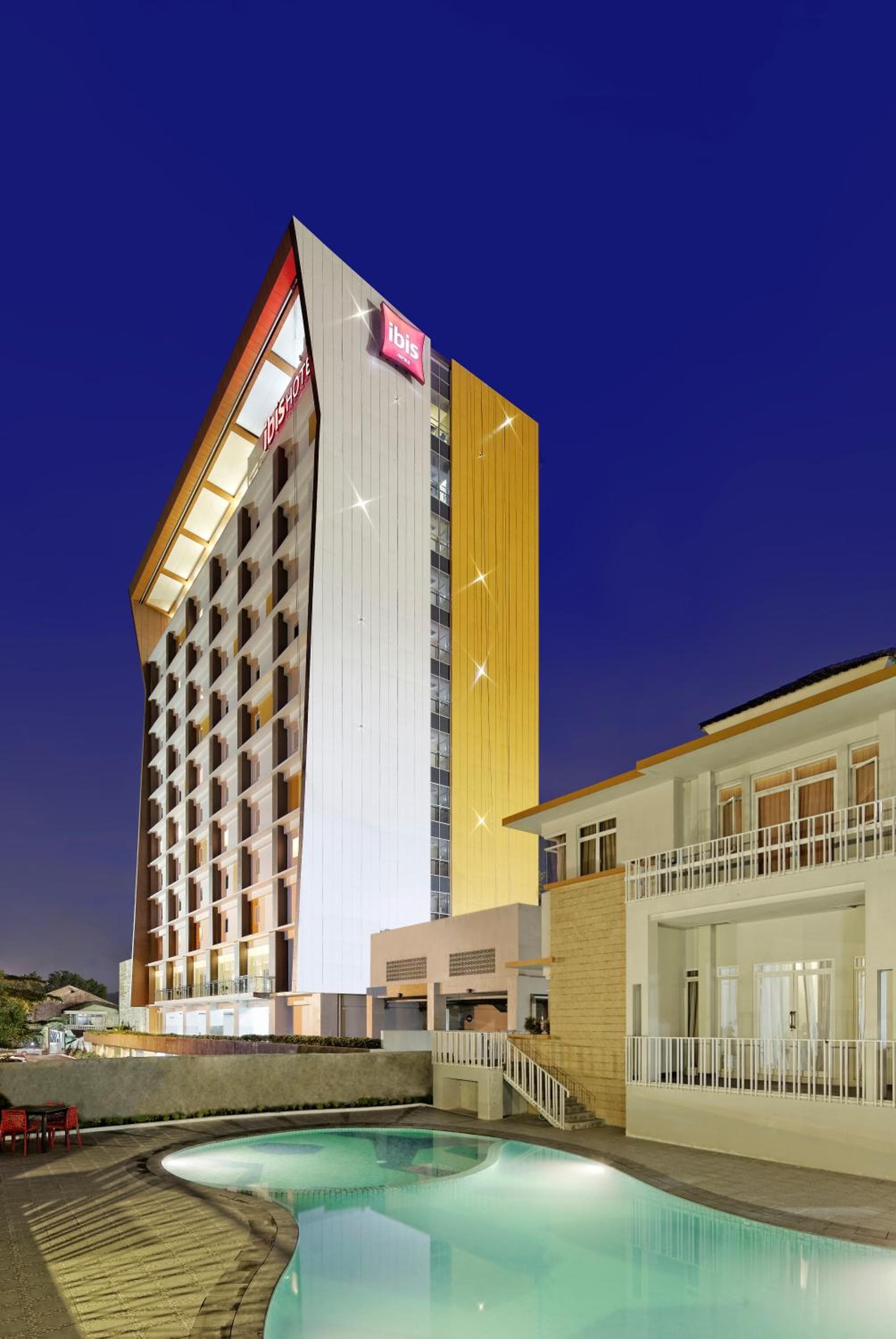 Ibis Padang photo 3