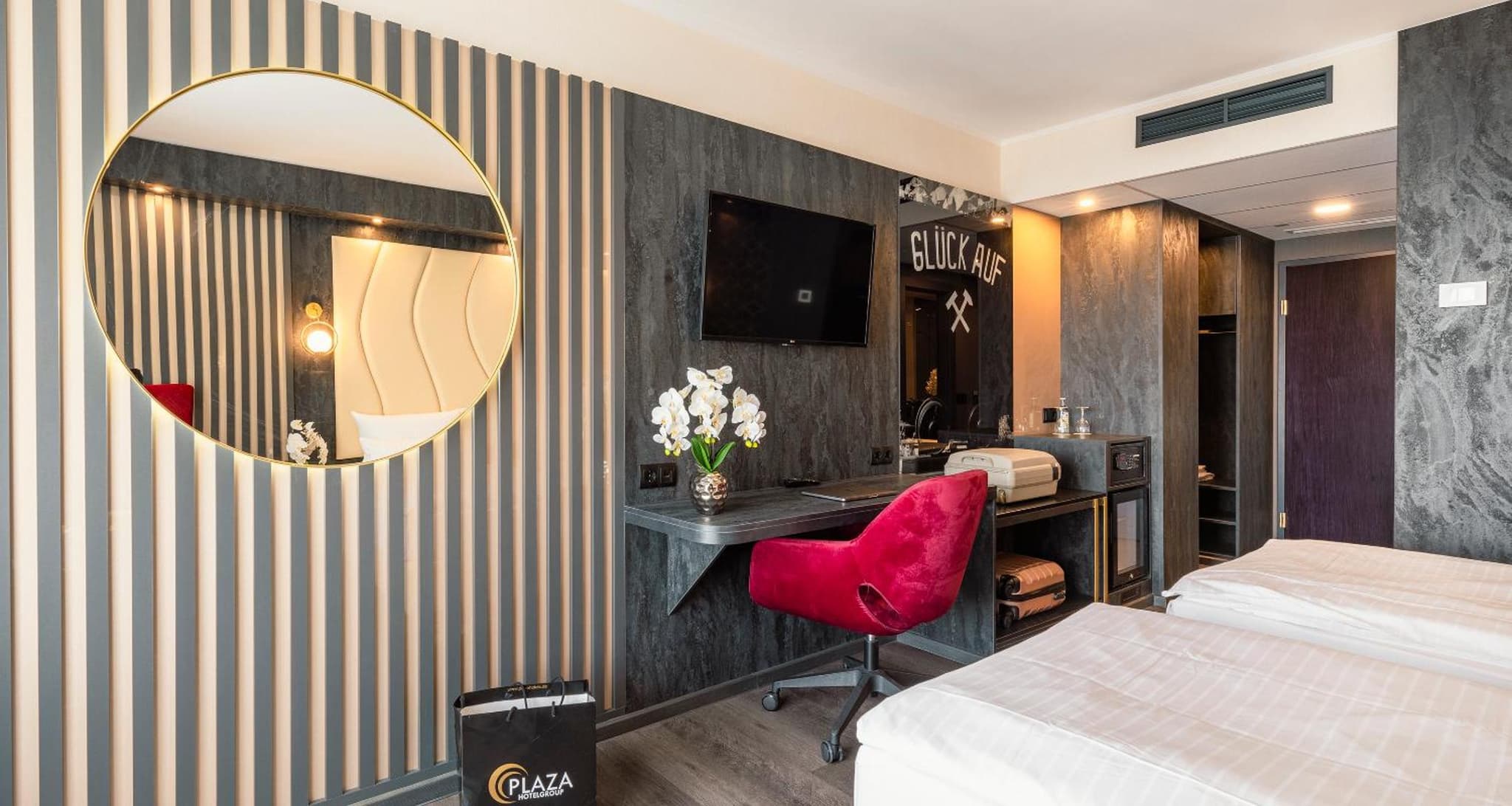 PLAZA Hotel Gelsenkirchen photo 2