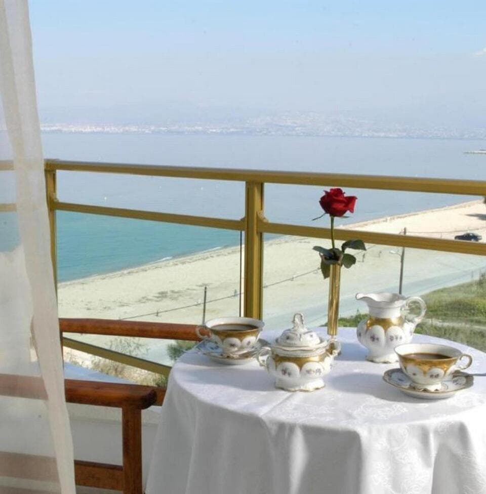 EONA BEACH RESORT by Greek Pride photo 6
