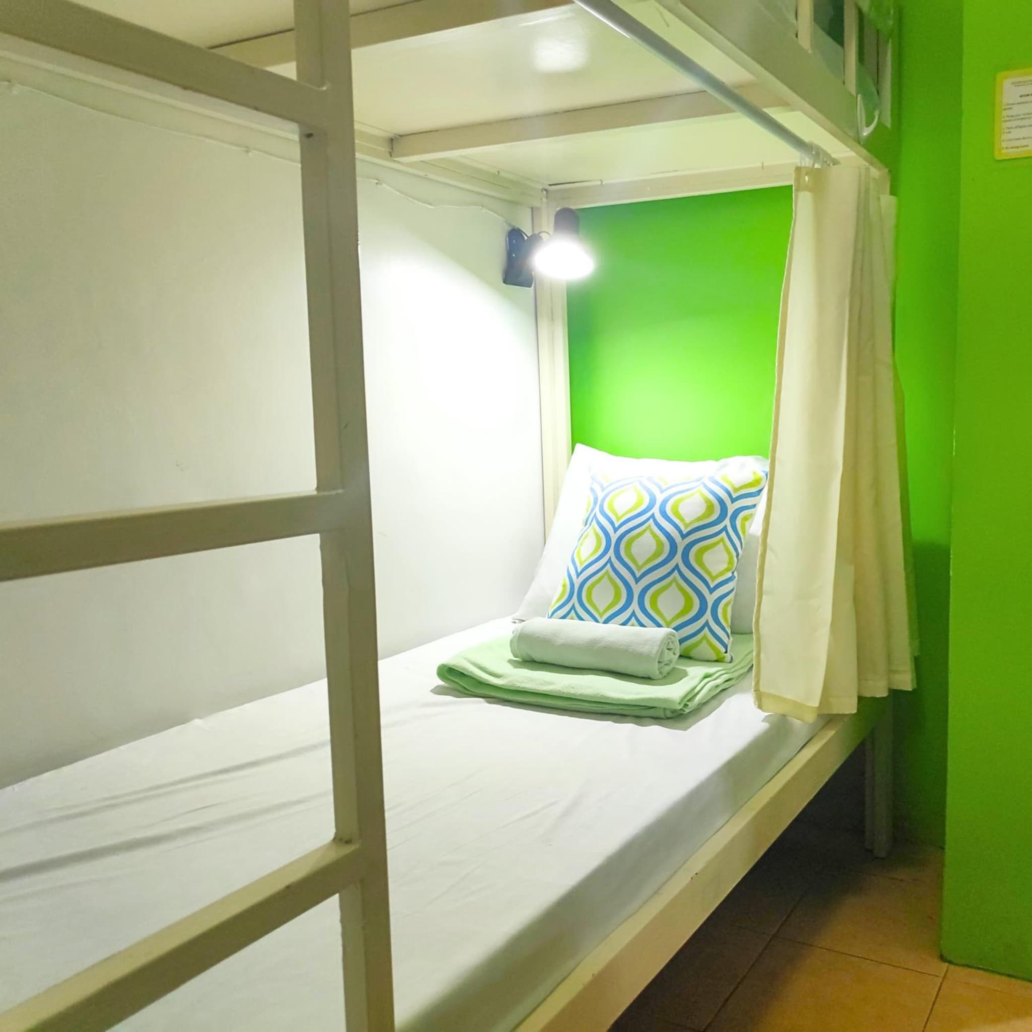 Crossroads Hostel Manila photo 5