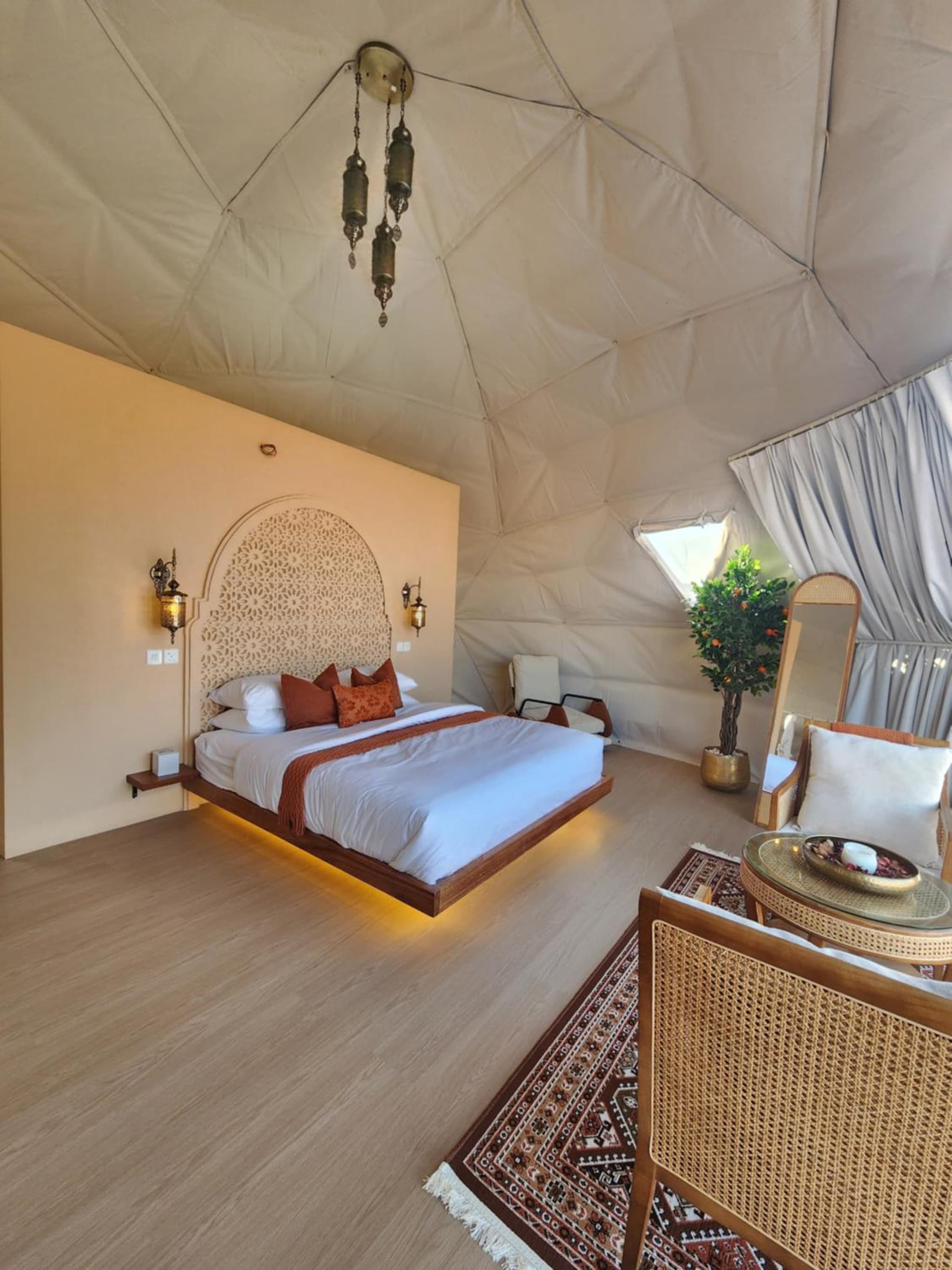 Bubbles Domes Private Cmp photo 4