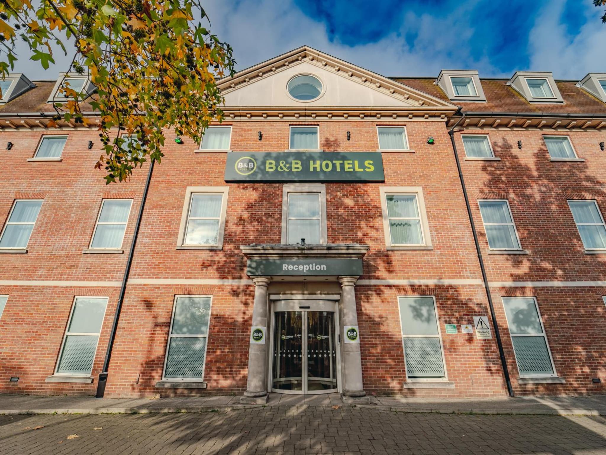 B&B HOTEL London Heathrow photo 4