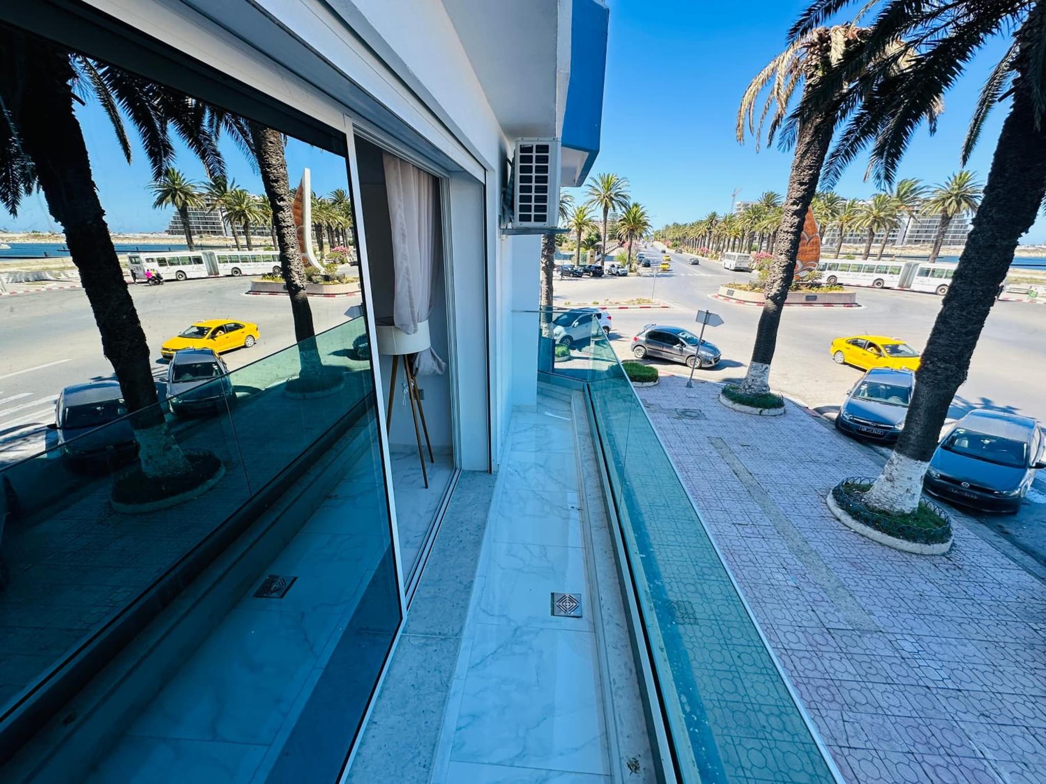 BATUU Luxury Living SEA FRONT photo 8