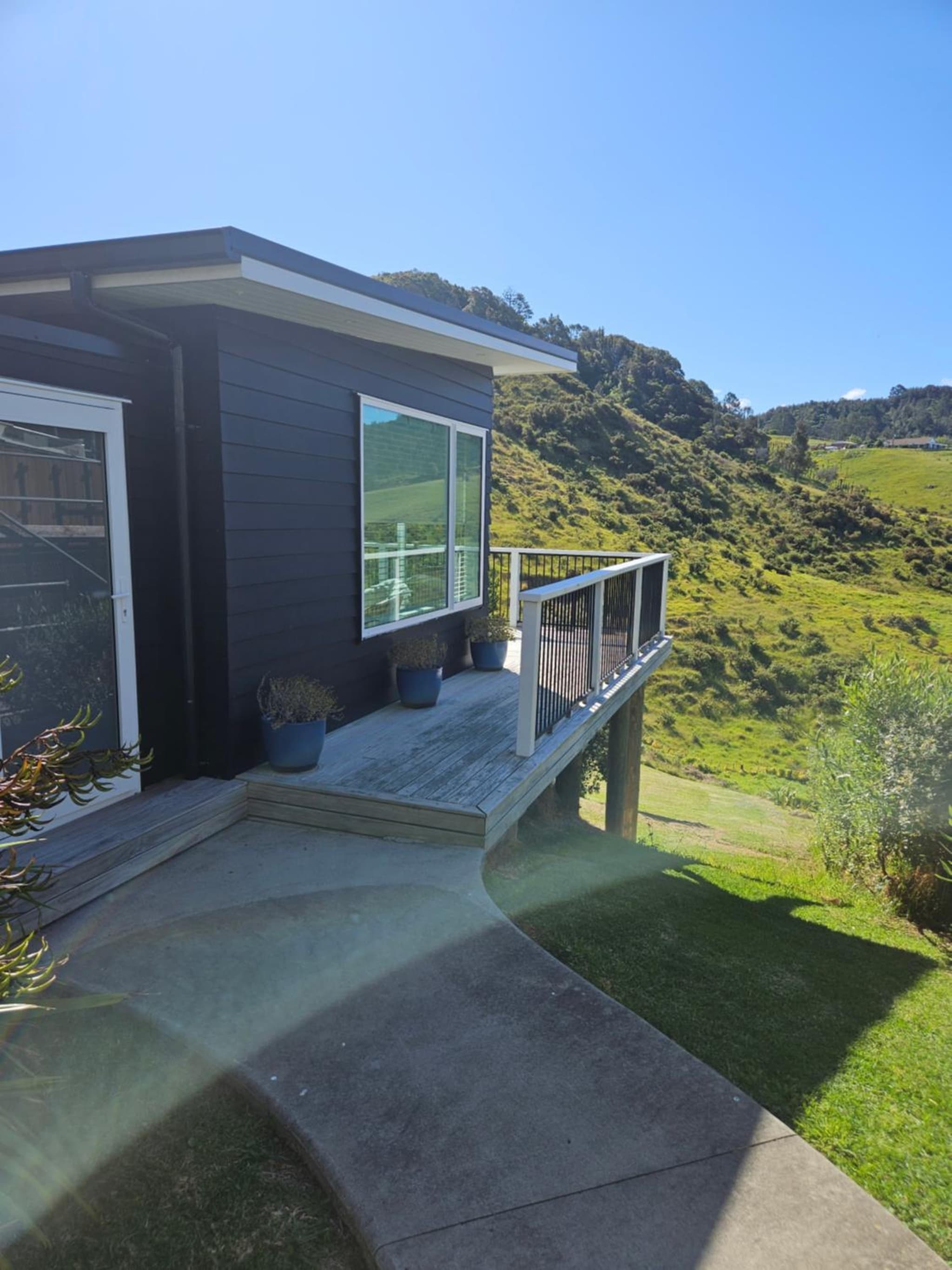 Waihi beach Toroha cosy cabin photo 8