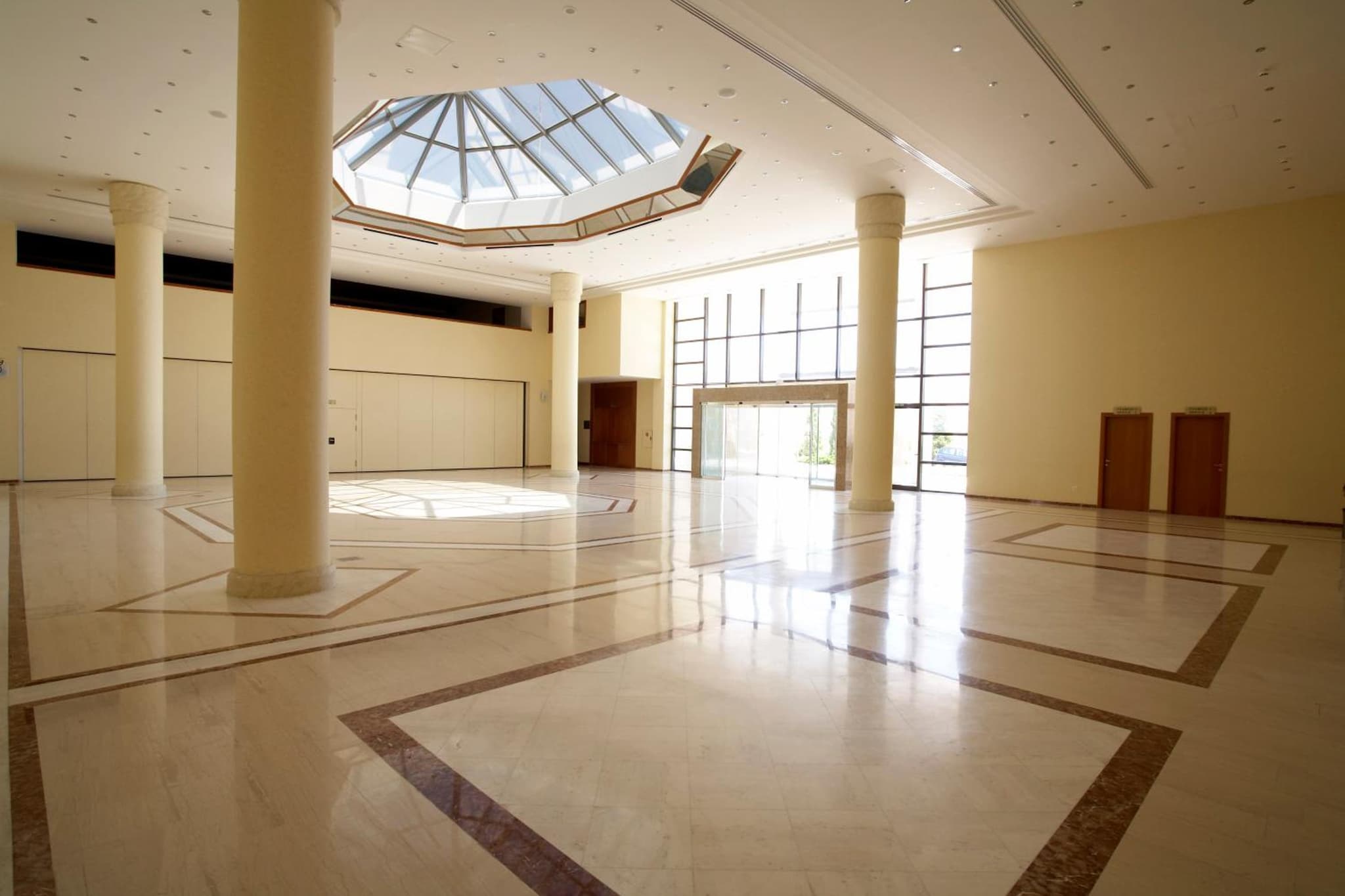 Ramada Plaza by Wyndham Thraki photo 9