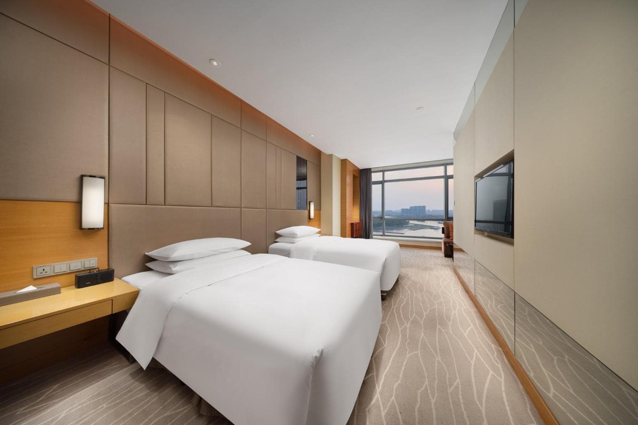 Crowne Plaza Yangzhou by IHG photo 2
