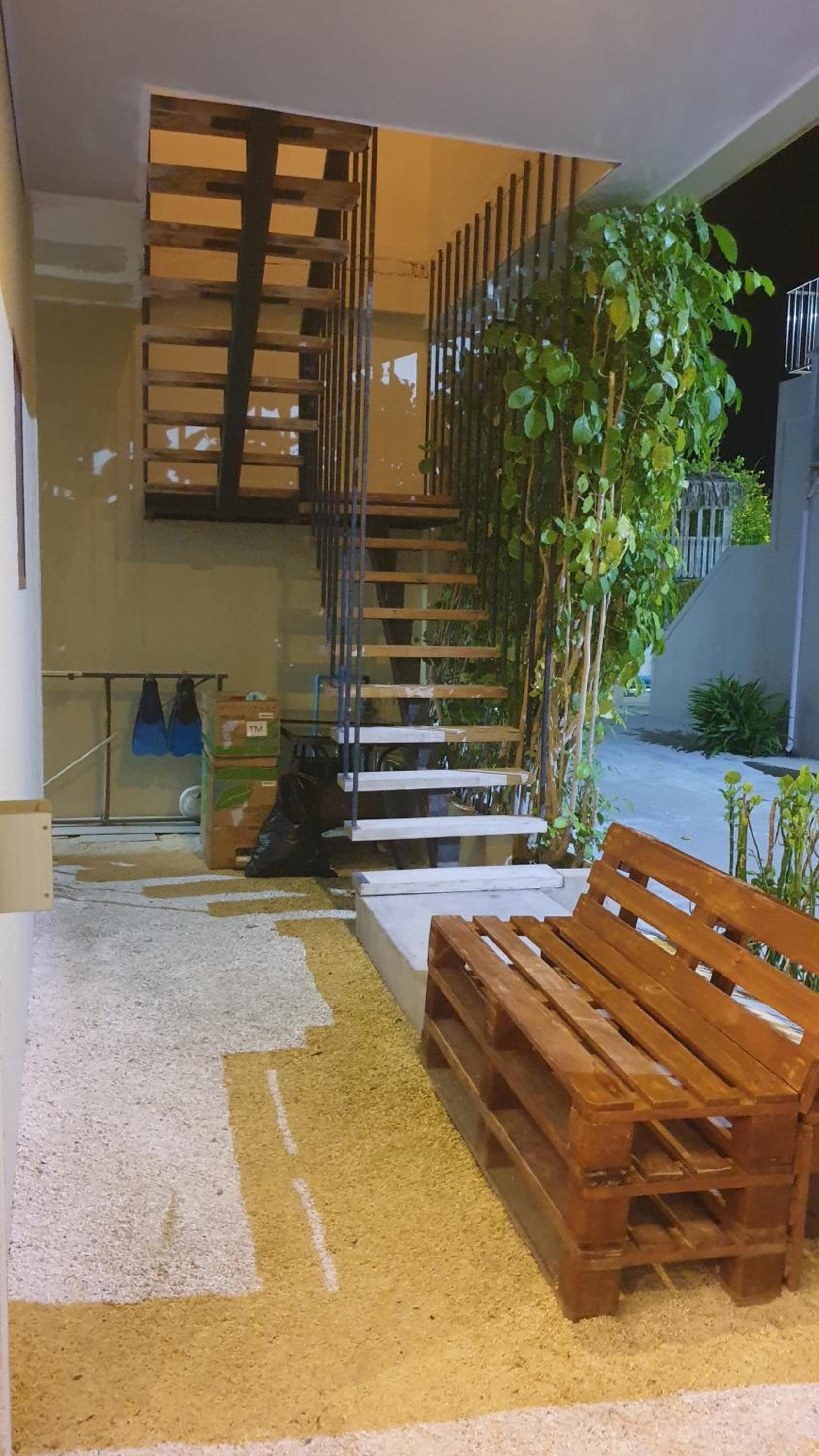 Dhiffushi Tourist Hotel photo 6