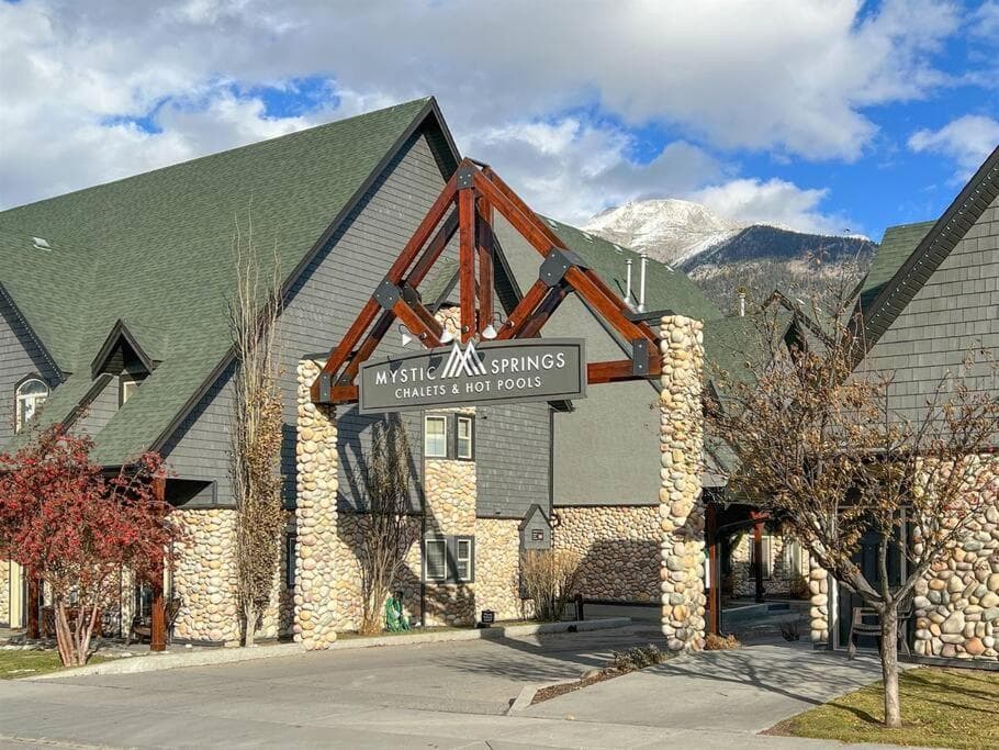 Relaxing Mountain Getaway at Mystic Springs