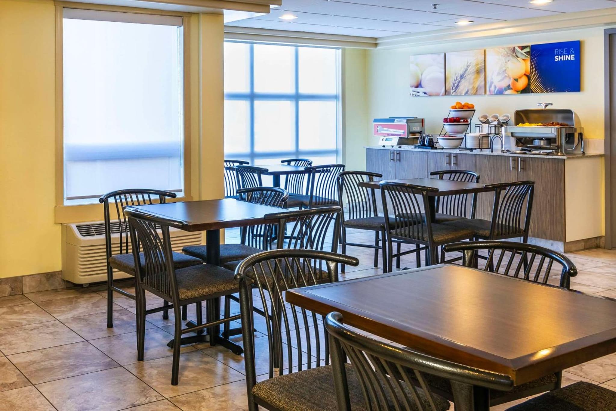 Comfort Inn & Suites photo 5