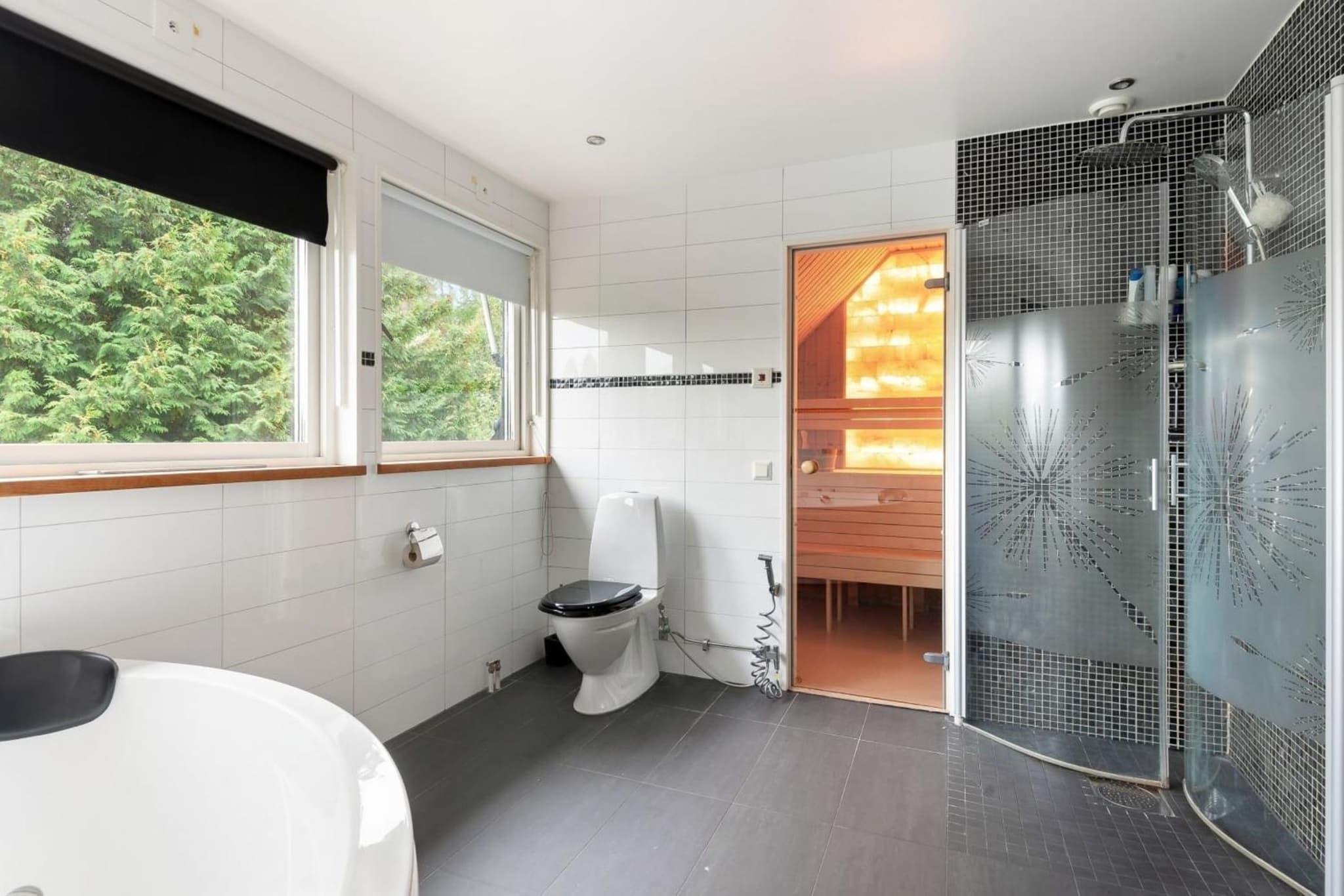 Spa villa - Pool, Jacuzzi, Bastu, Grill & Gym photo 2