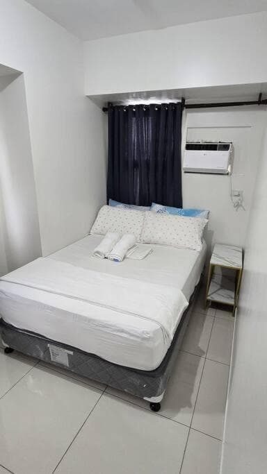 1BR T2 with Balcony Panoramic View at Horizons 101 photo 7