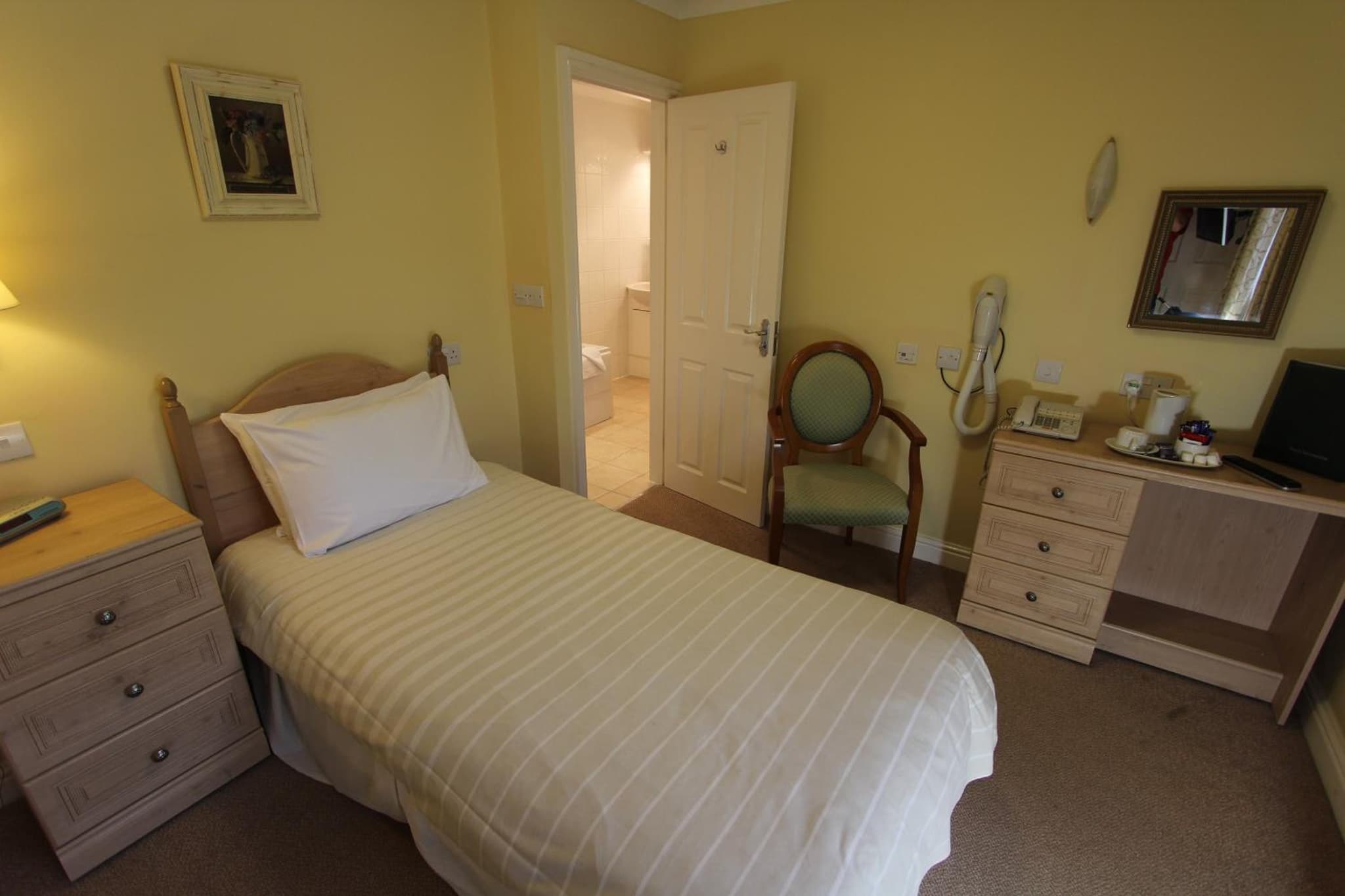 Hunters Moon Hotel photo 4
