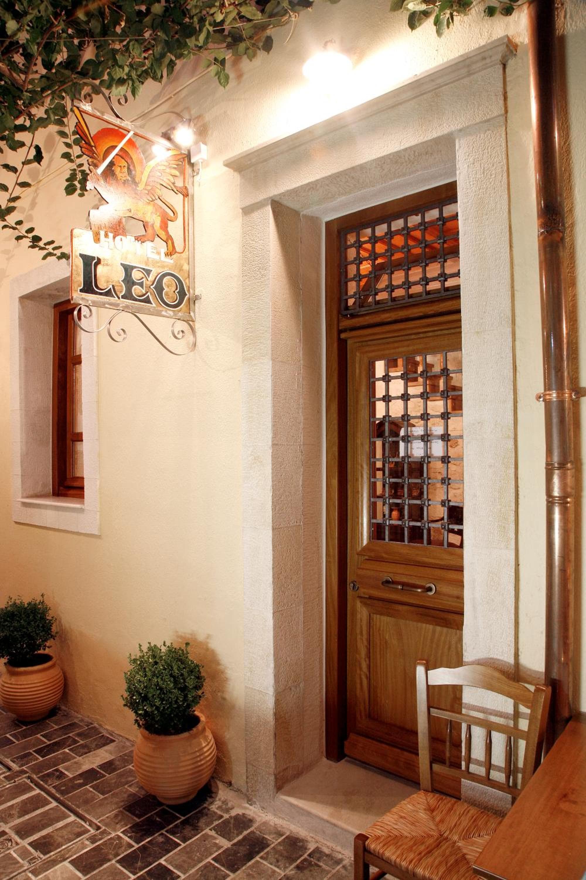Leo Hotel photo 4