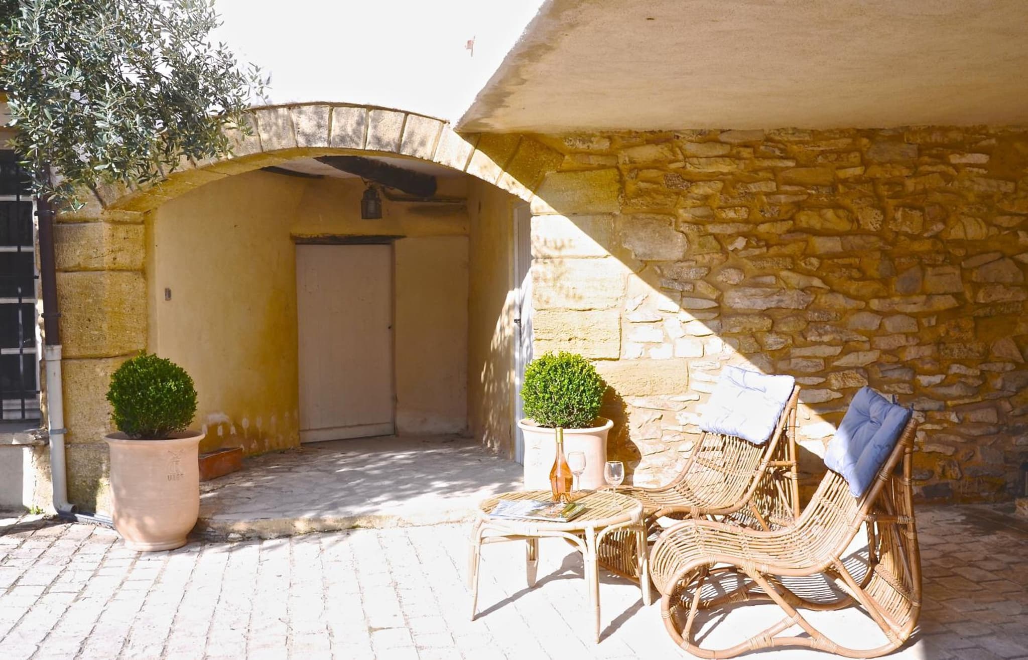 LOCUS AMOENUS photo 8