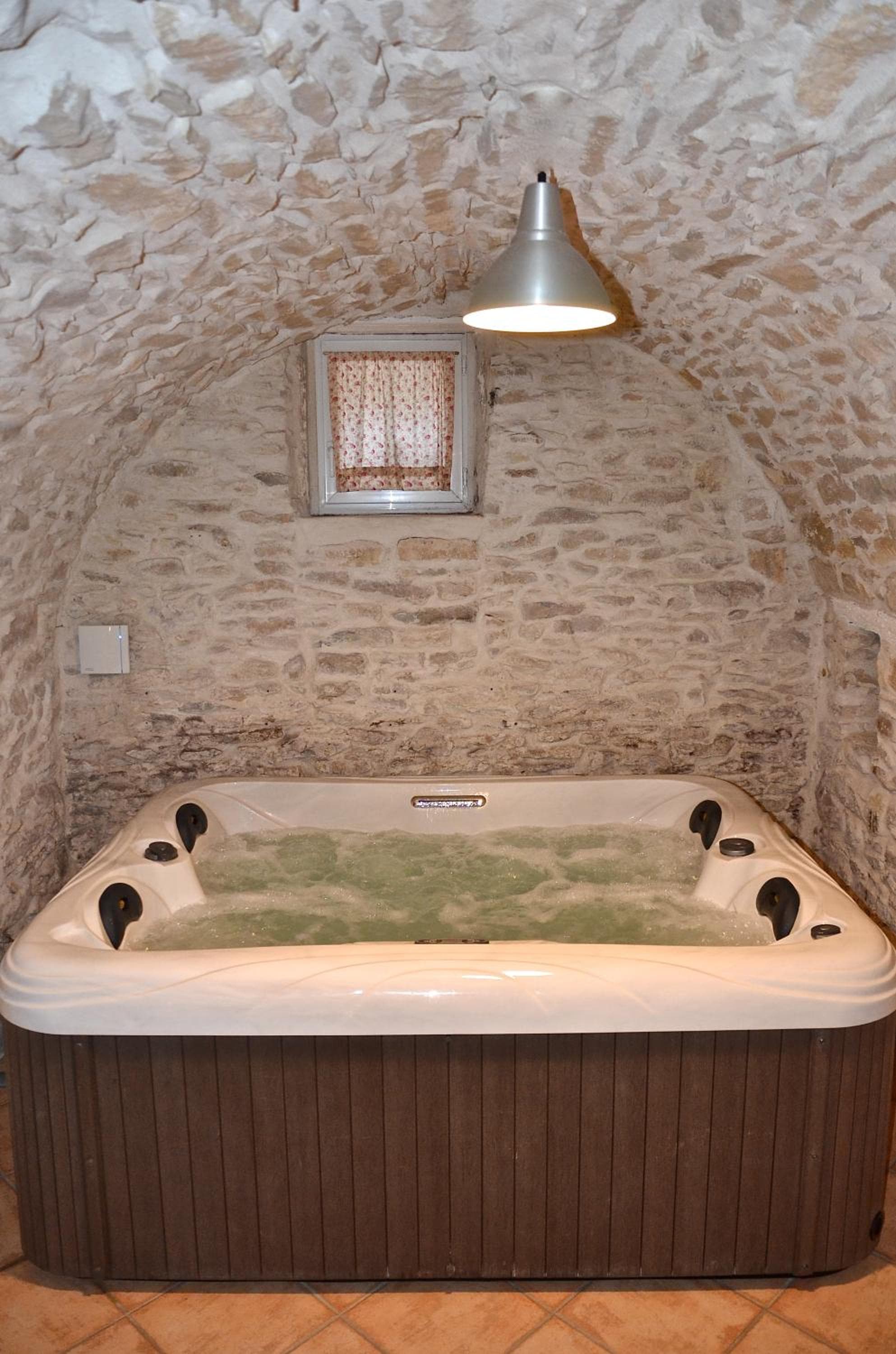 LOCUS AMOENUS photo 3