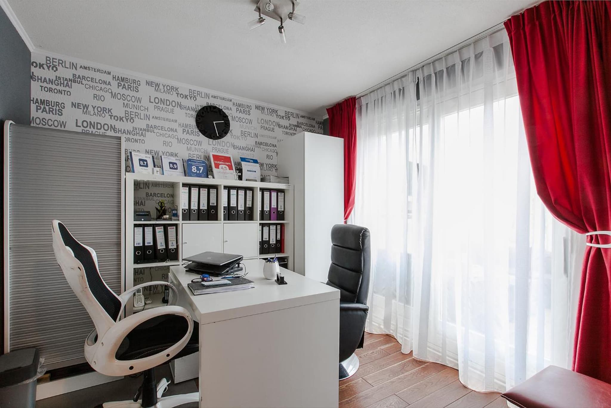 Alex Rooms photo 6