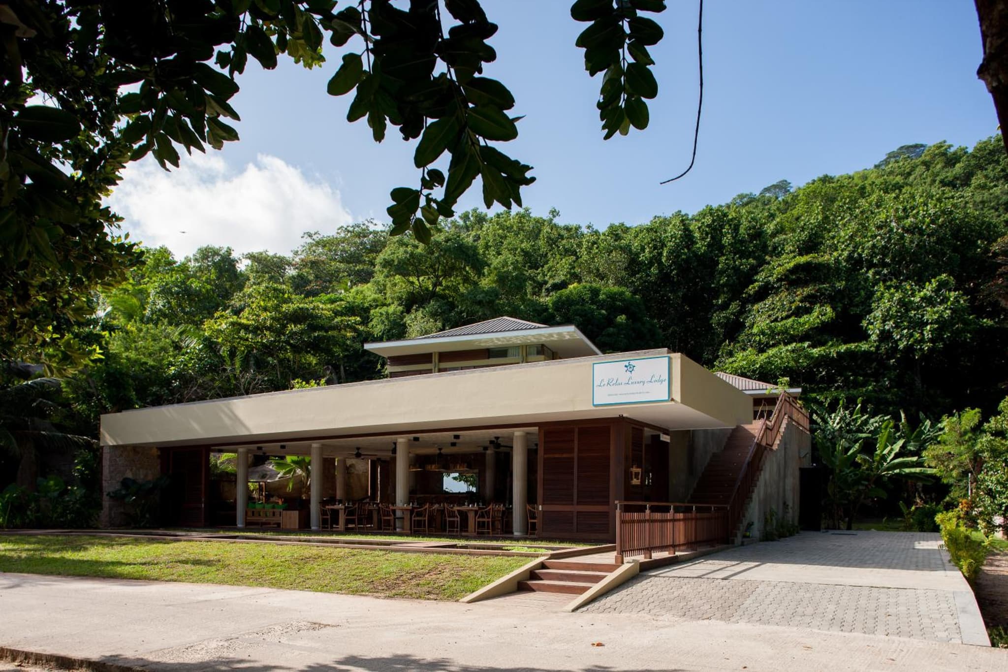 Le Relax Luxury Lodge photo 3