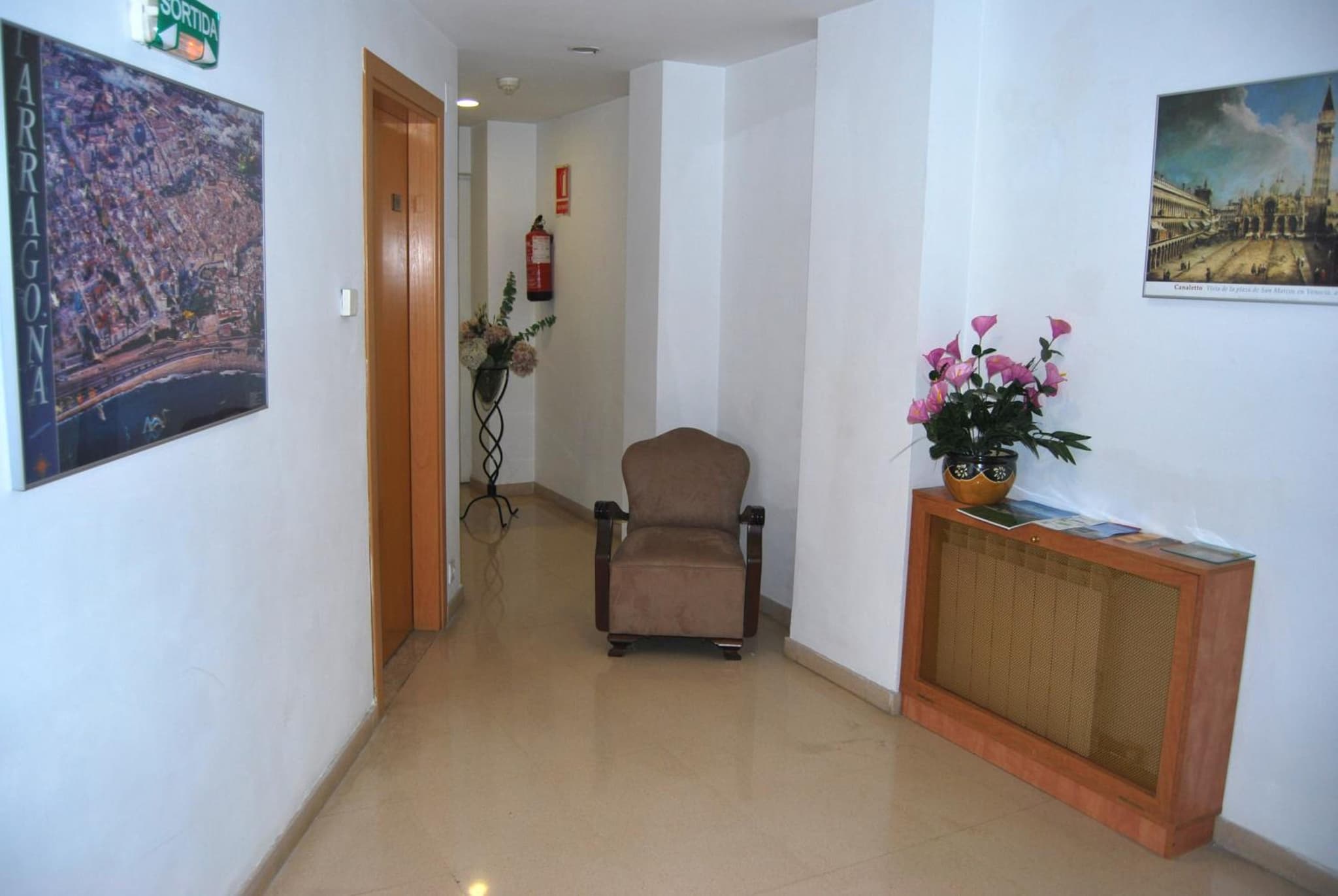Hotel Cosmos Tarragona photo 4