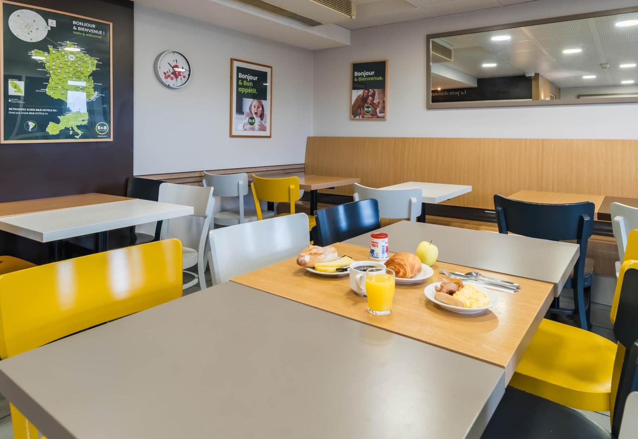 B&B HOTEL Saint-Brieuc photo 2