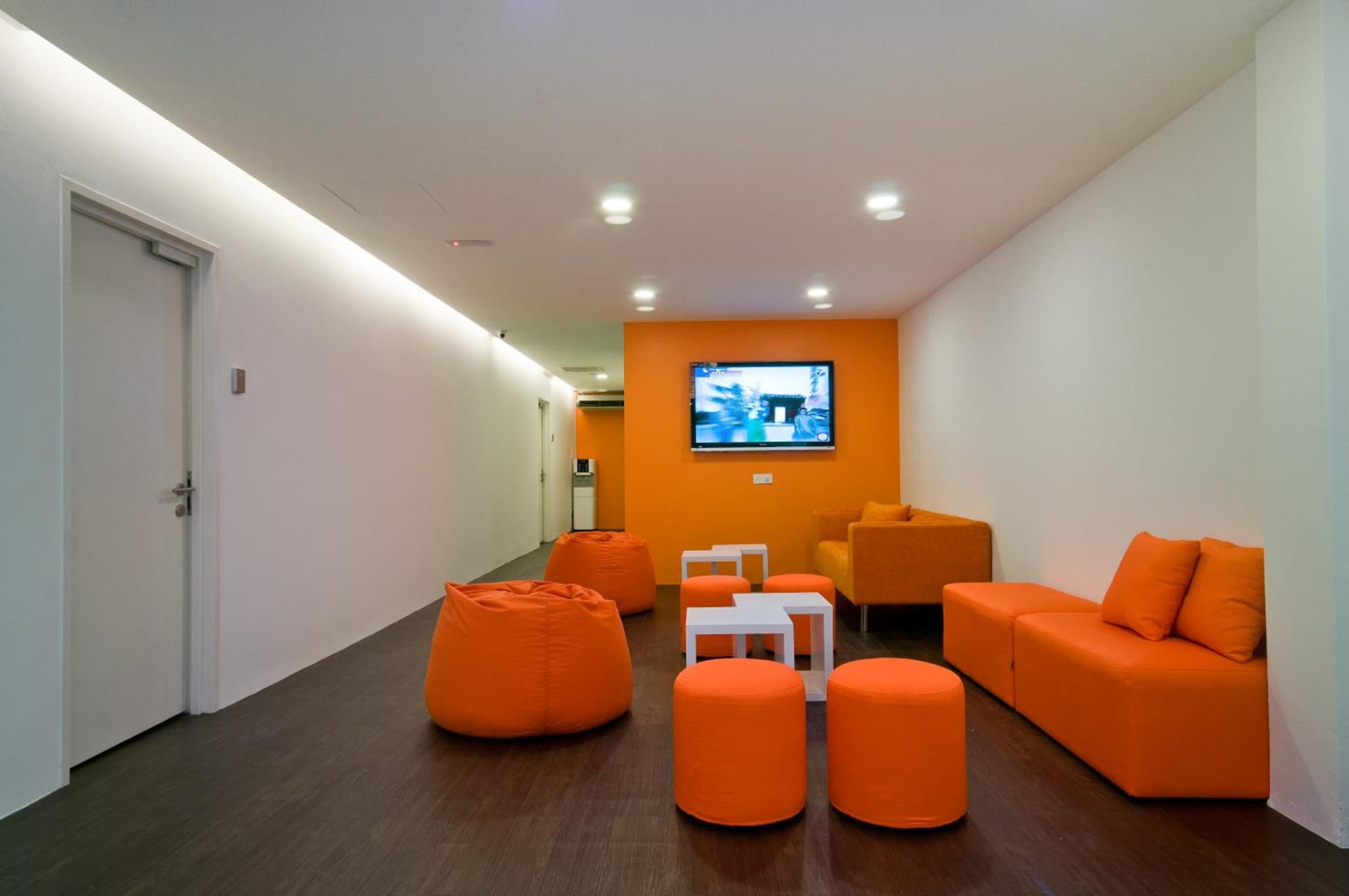 M Qube Hotel photo 7