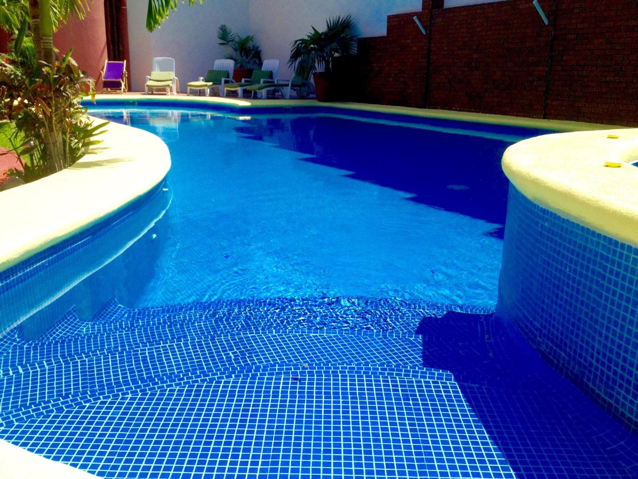 Hotel y Suites Los Encantos photo 3
