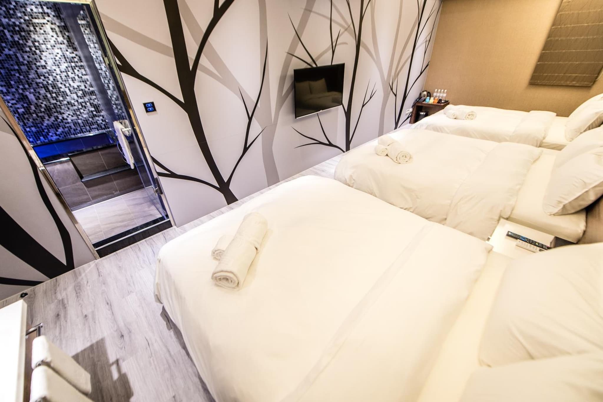 SIX FUKUN HOTEL photo 2