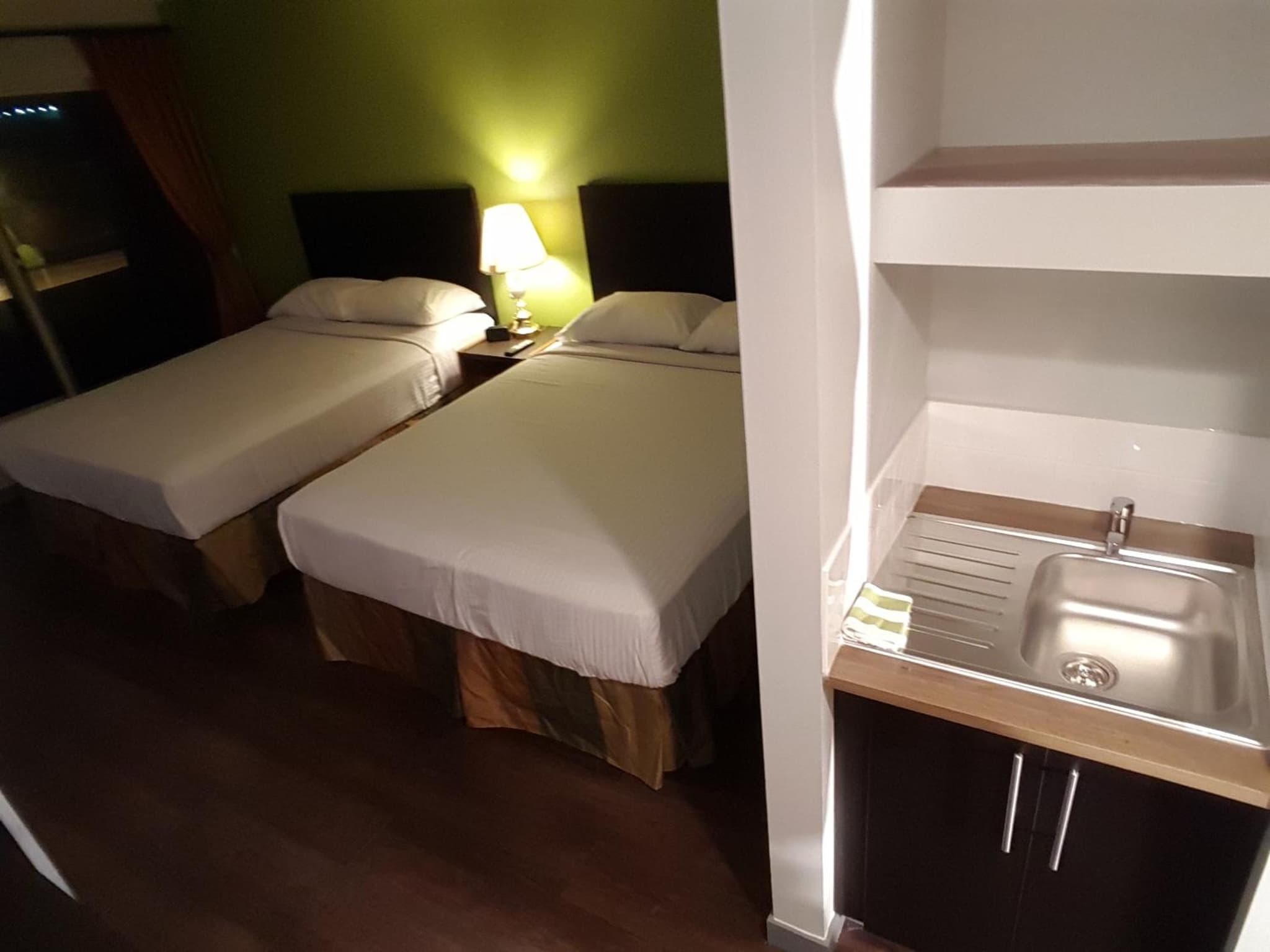Home Away Inn photo 6