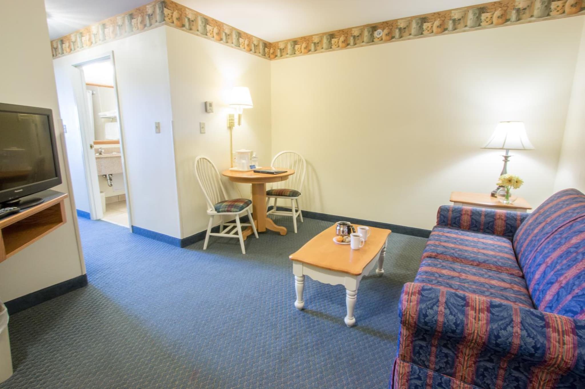 Blue Gate Garden Inn photo 4