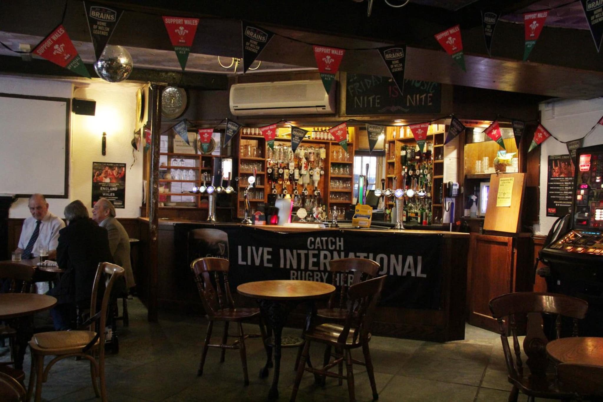 The Kings Head Hotel photo 7