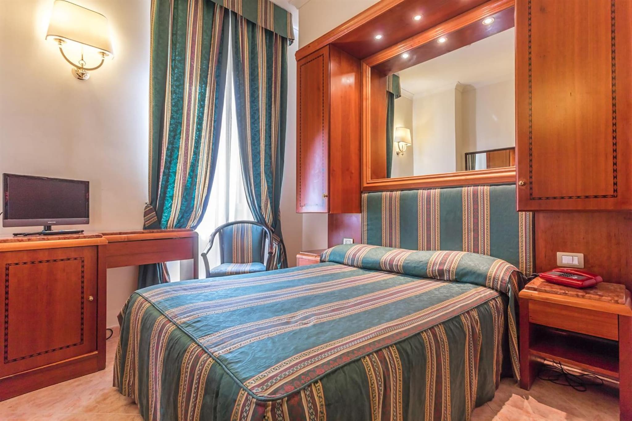 Raeli Hotel Floridia photo 8