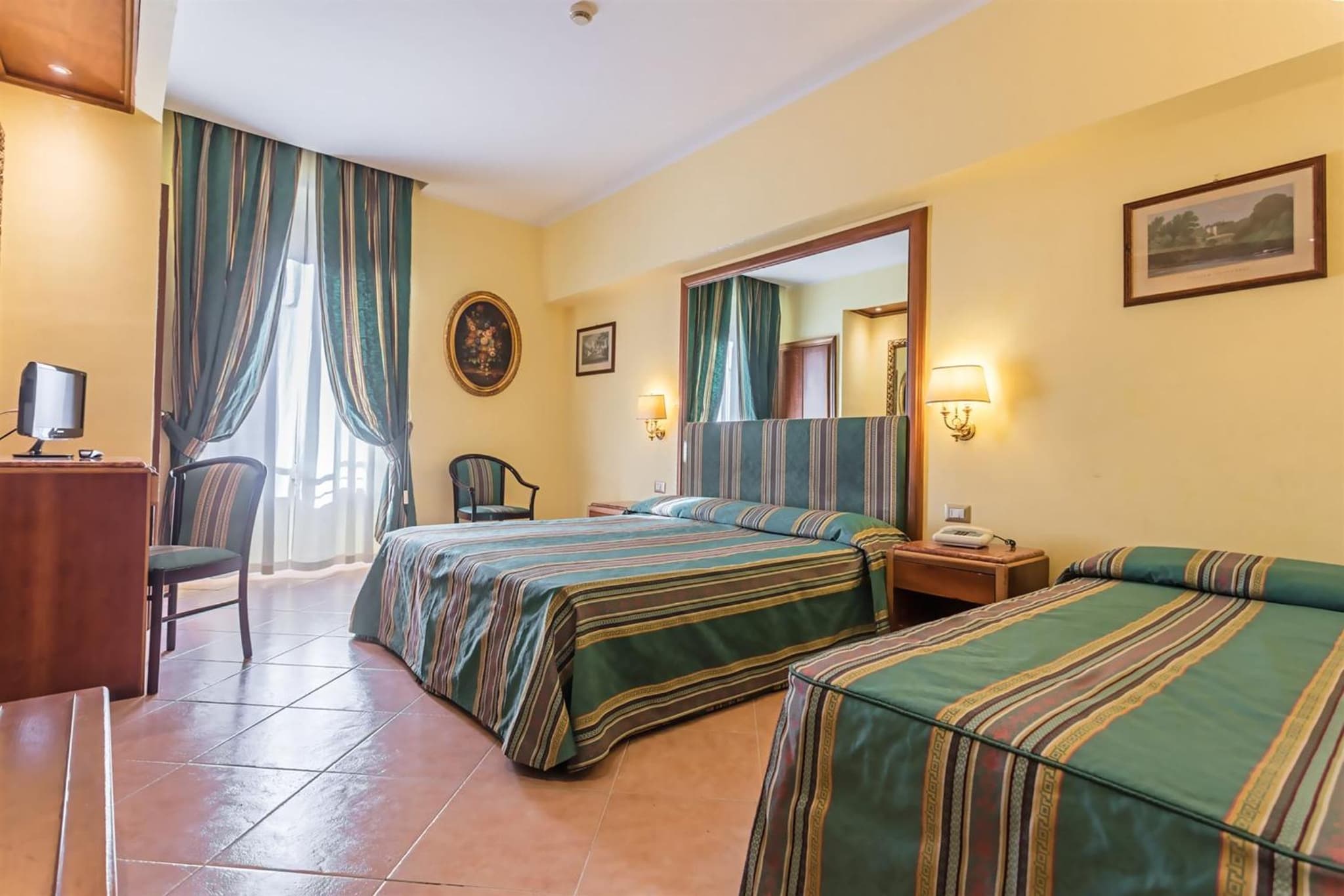 Raeli Hotel Lazio photo 4