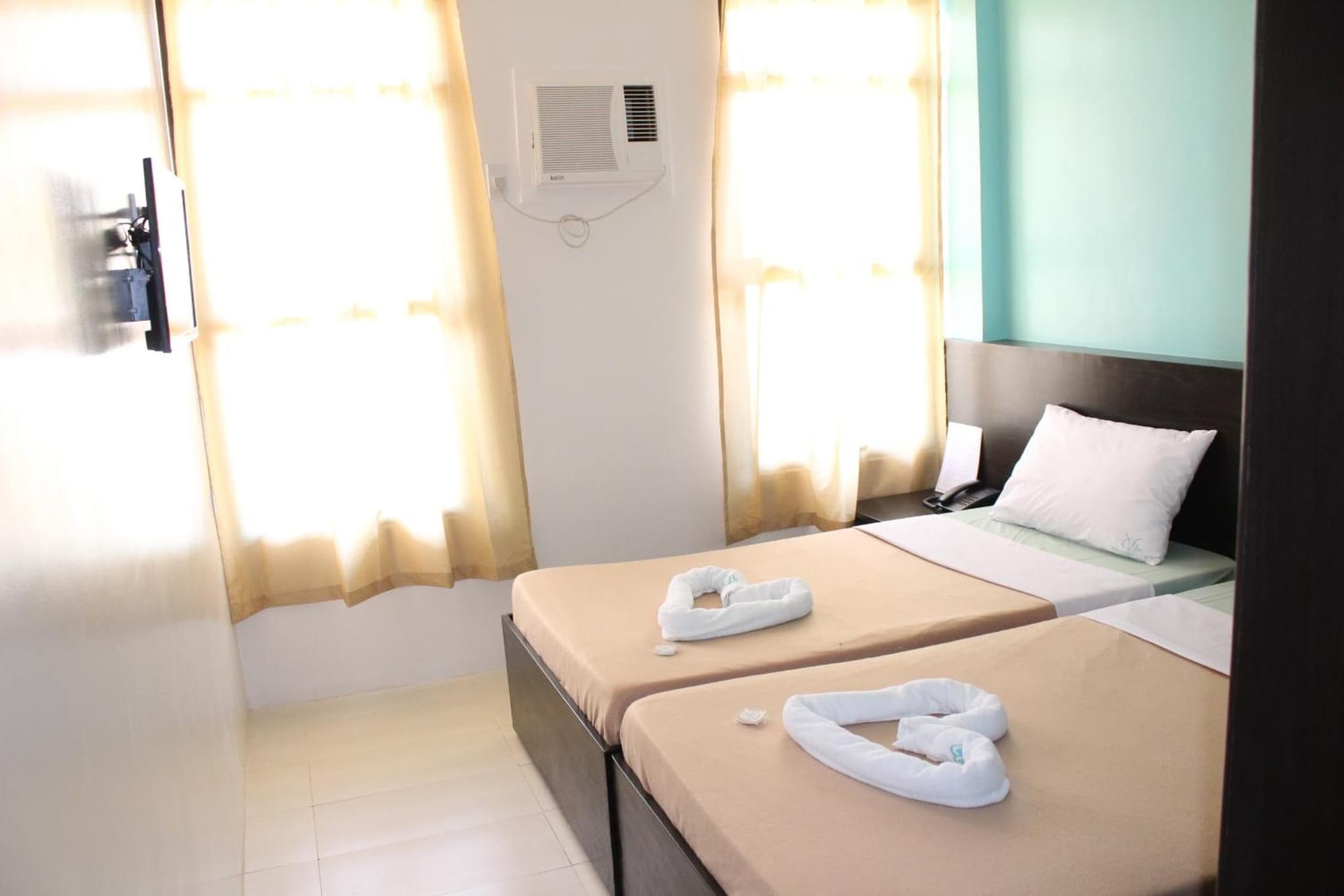 Coron Visitors Hotel photo 4