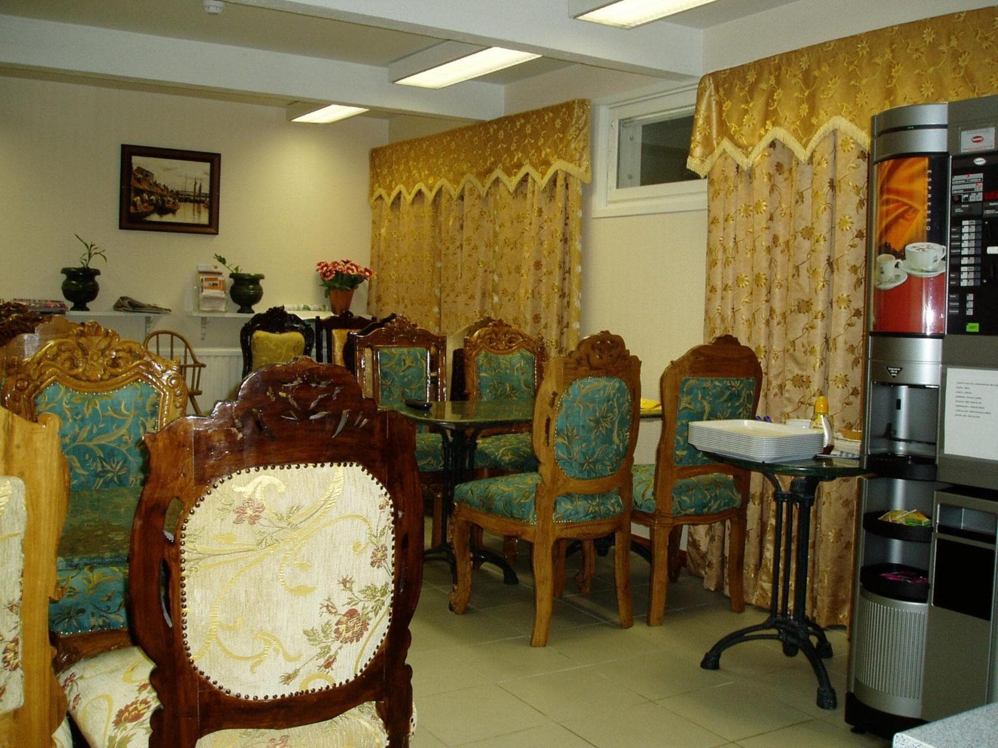 Mango Hotel photo 8
