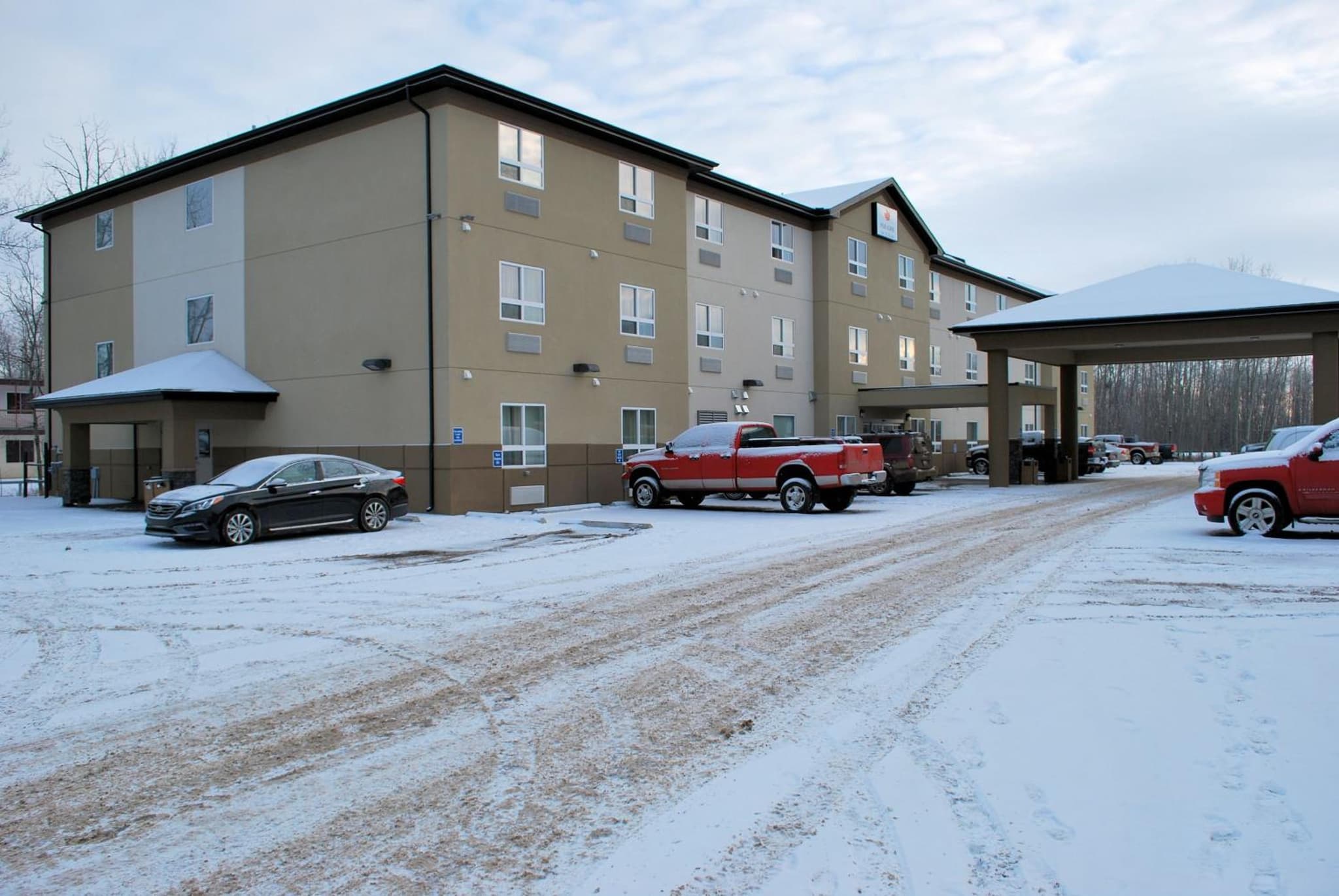 Paradise Inn and Kitchenette Suites Redwater