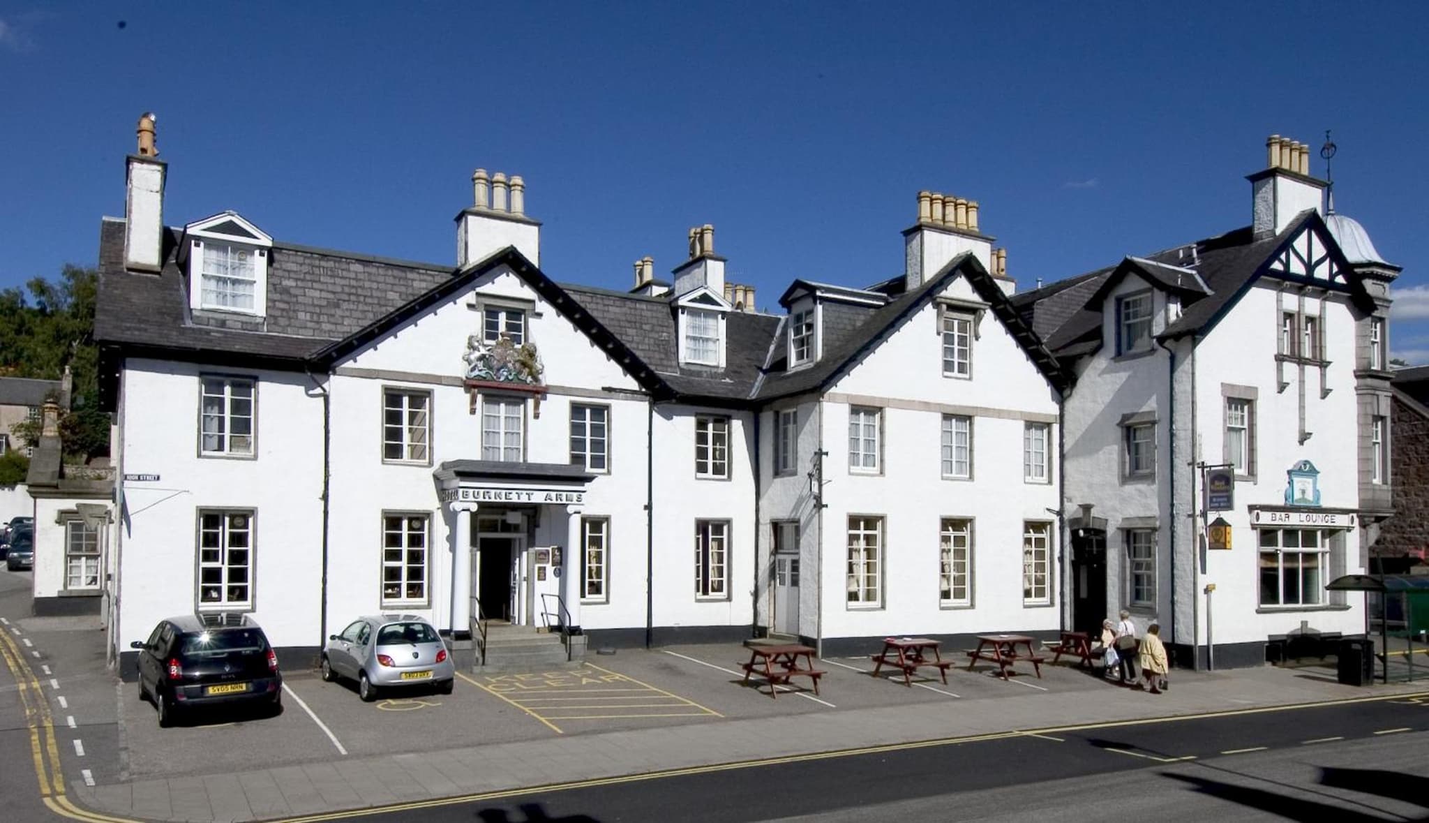 Burnett Arms Hotel