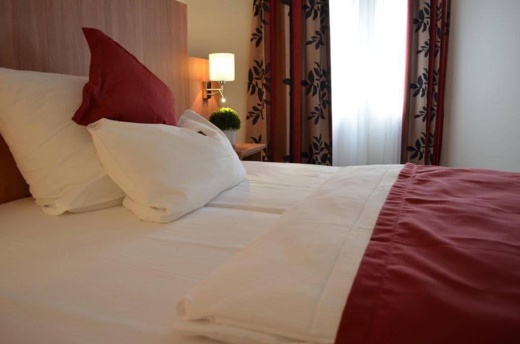 Ambassador Apparthotel photo 7