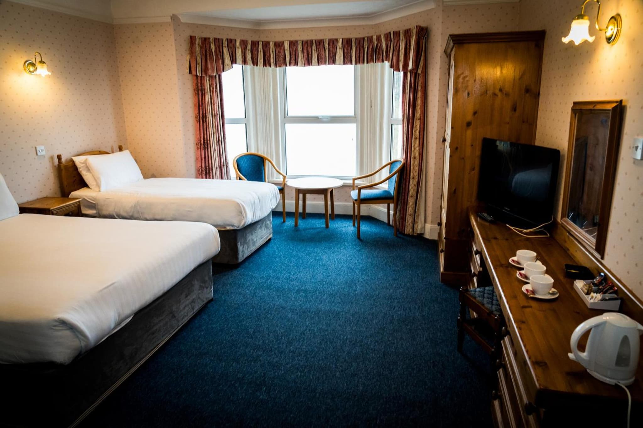 Channel View Hotel photo 2